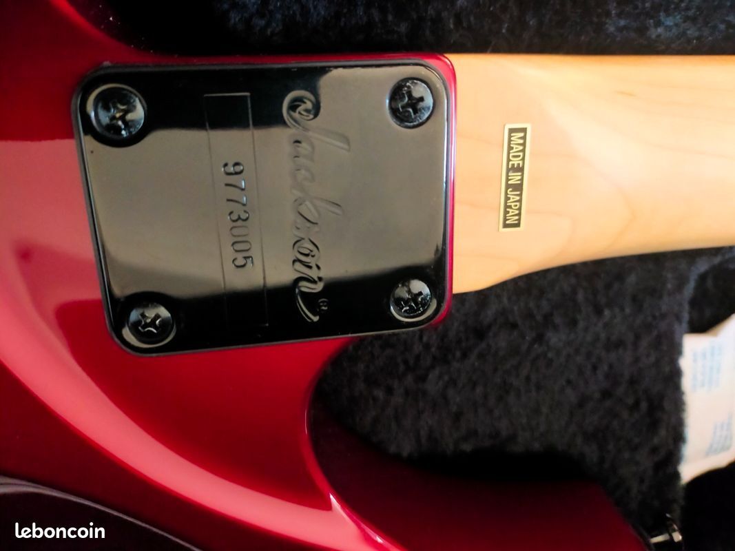 Jackson DK2M Dinky 1H Red Ghost Flames Limited Edition (43257)