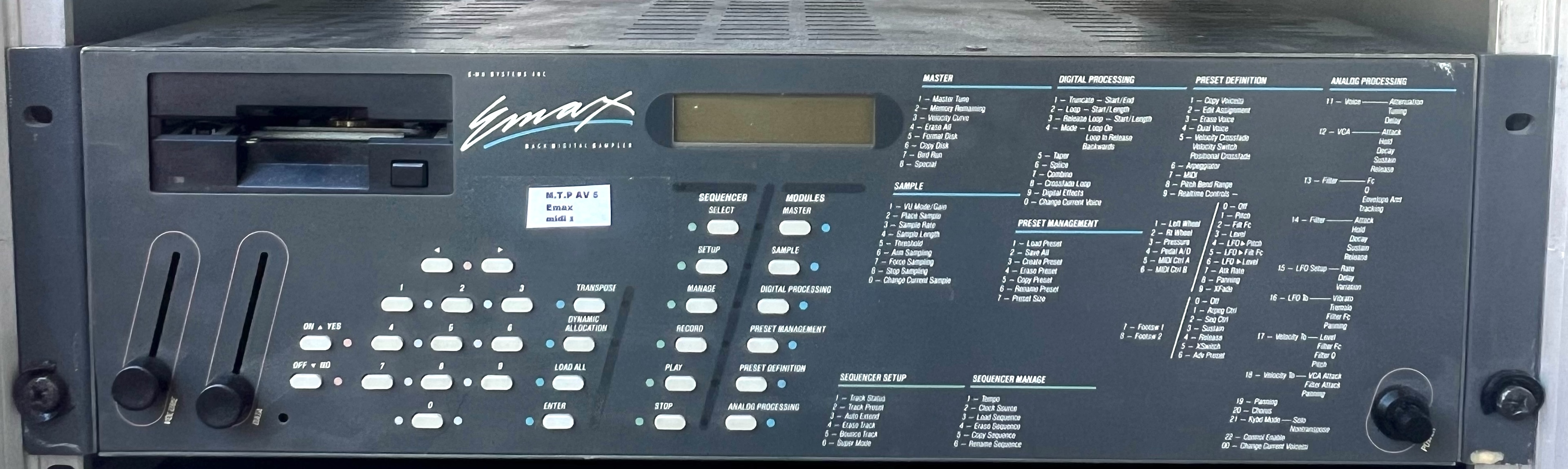 E-MU Emax Rack – sampler vintage 12-bit légendaire