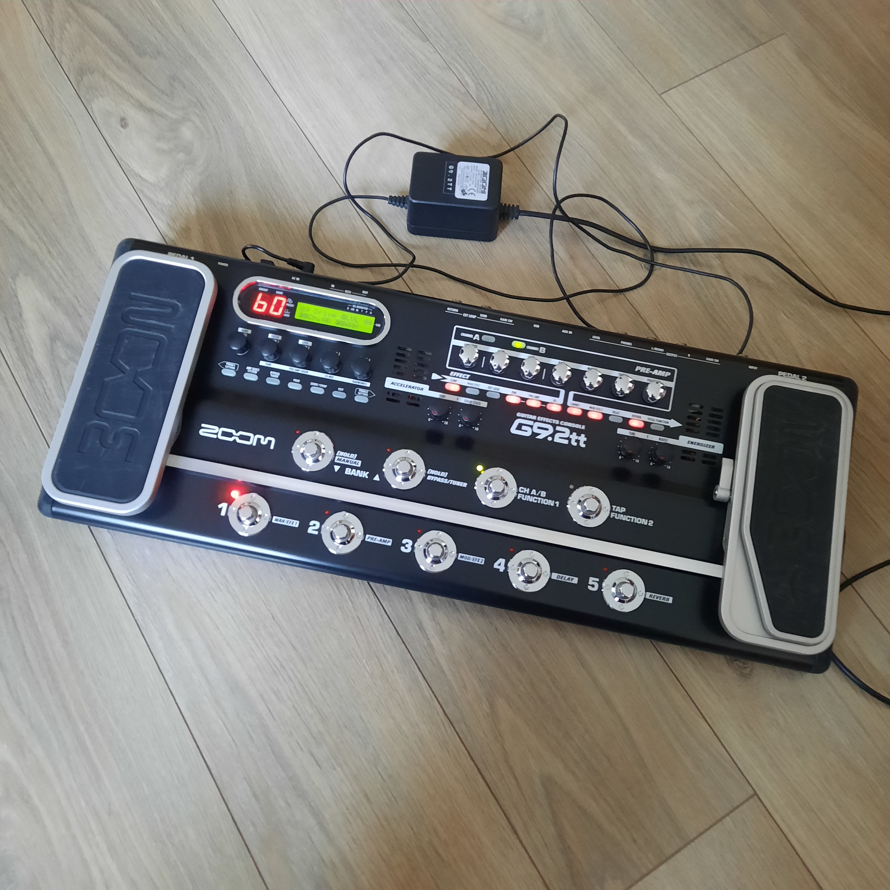 Zoom G9.2tt (8320)