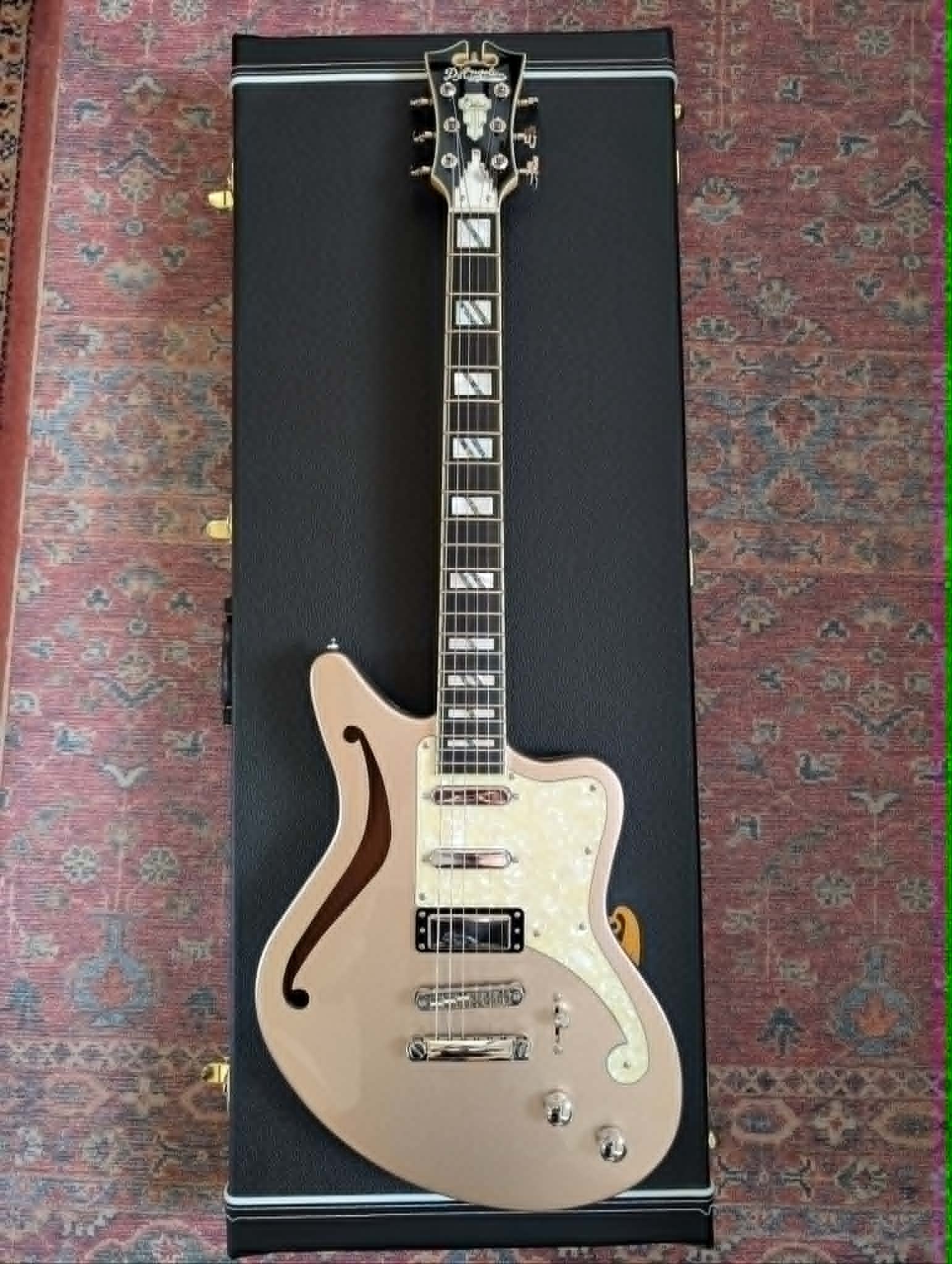 D'angelico Deluxe Bedford SH Desert Gold