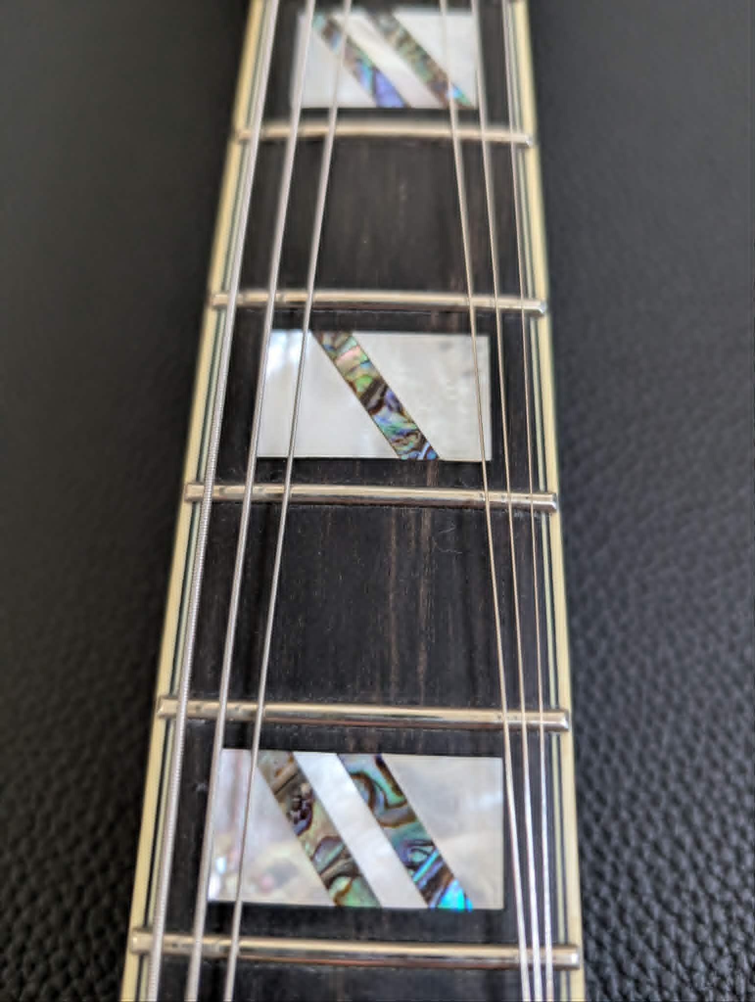 Dangelico Deluxe Bedford SH 6