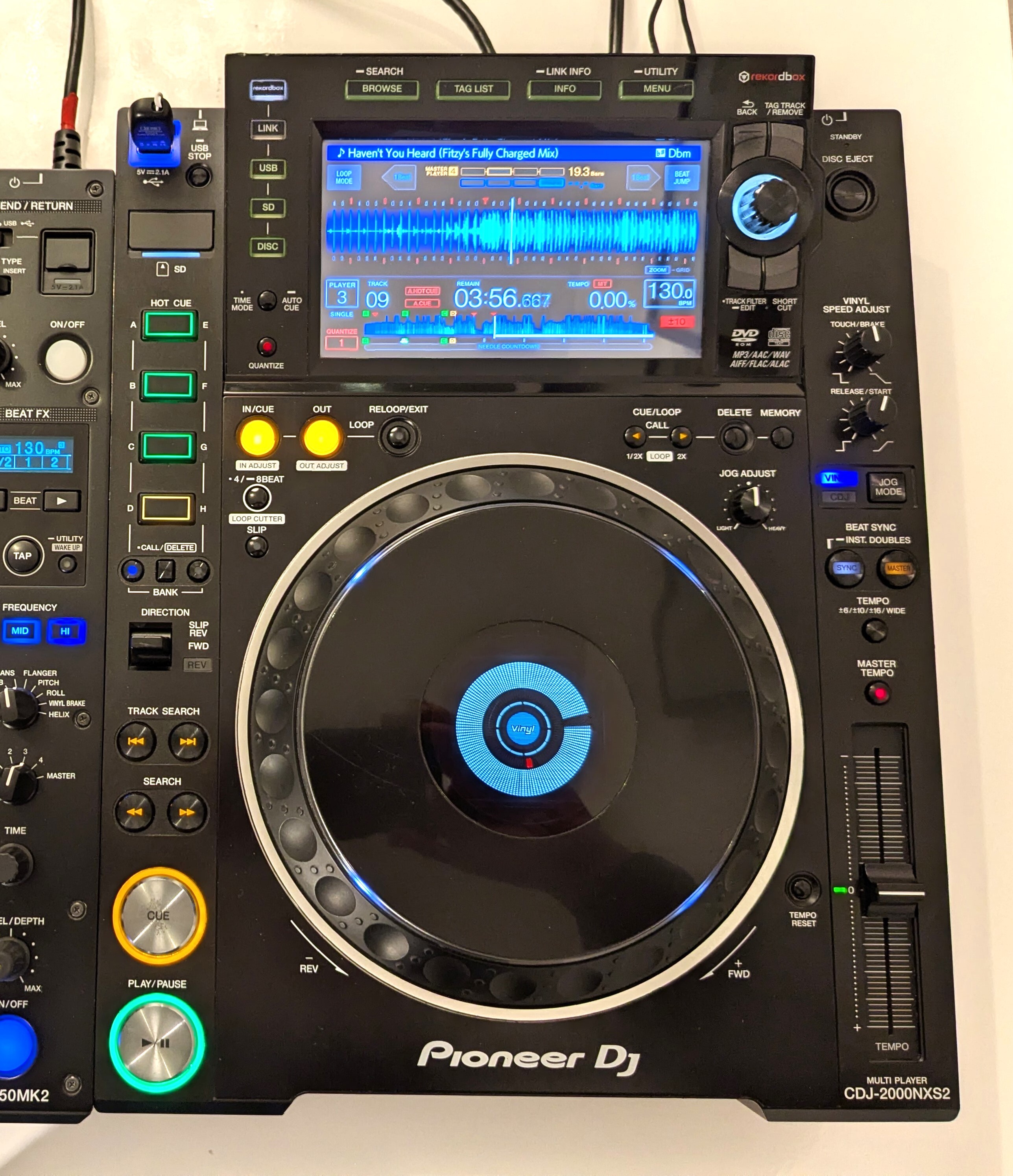Pioneer CDJ-2000NXS2 (98437)