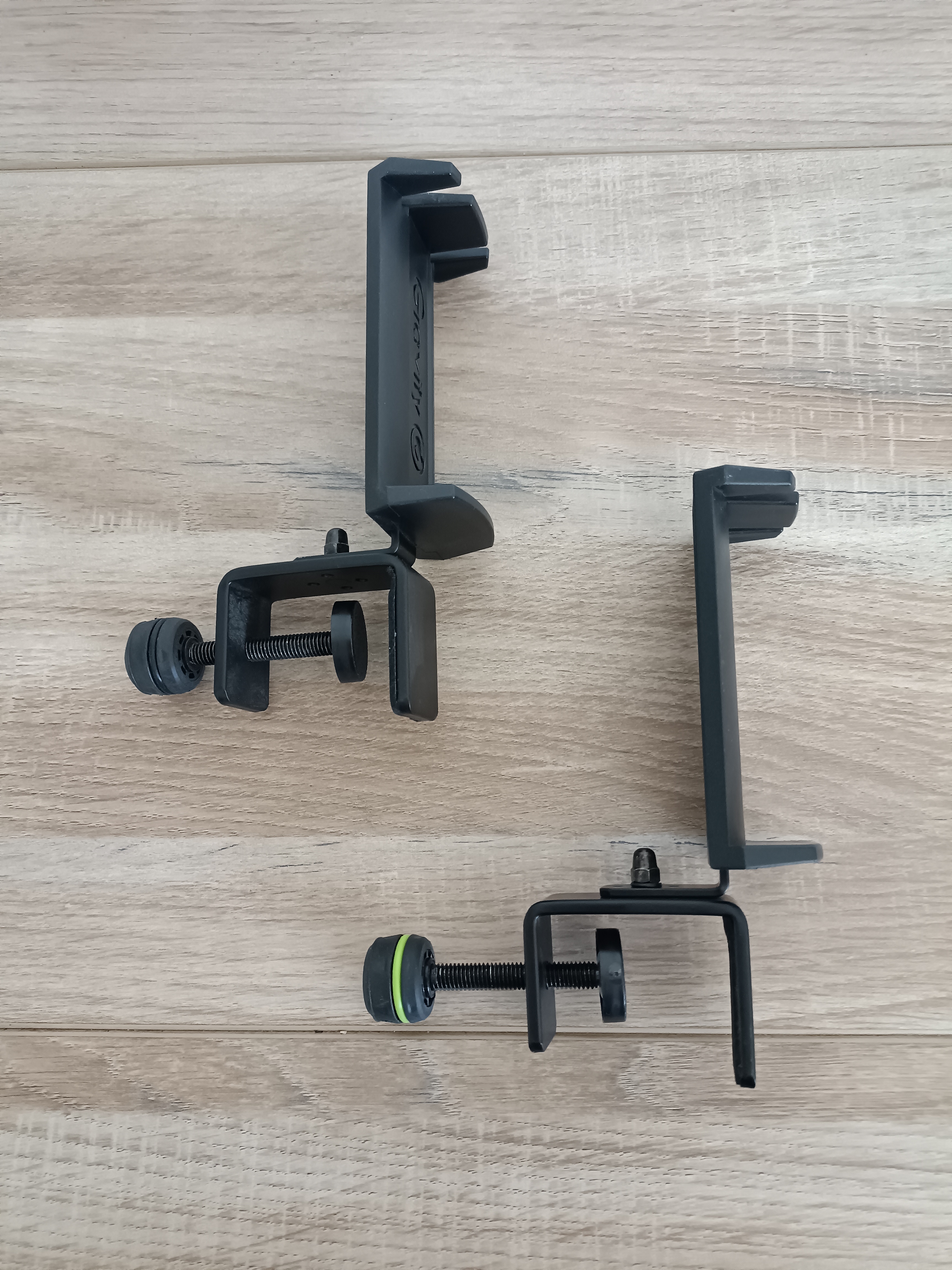 Vends 2 Supports de casques de bureau Gravity