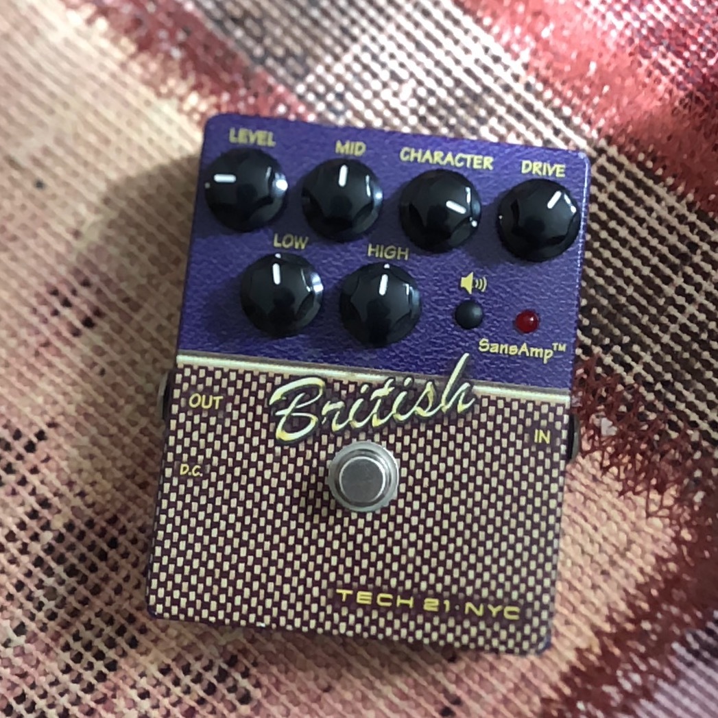 vends Tech 21 British v2 