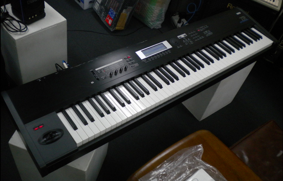 KORG TR88