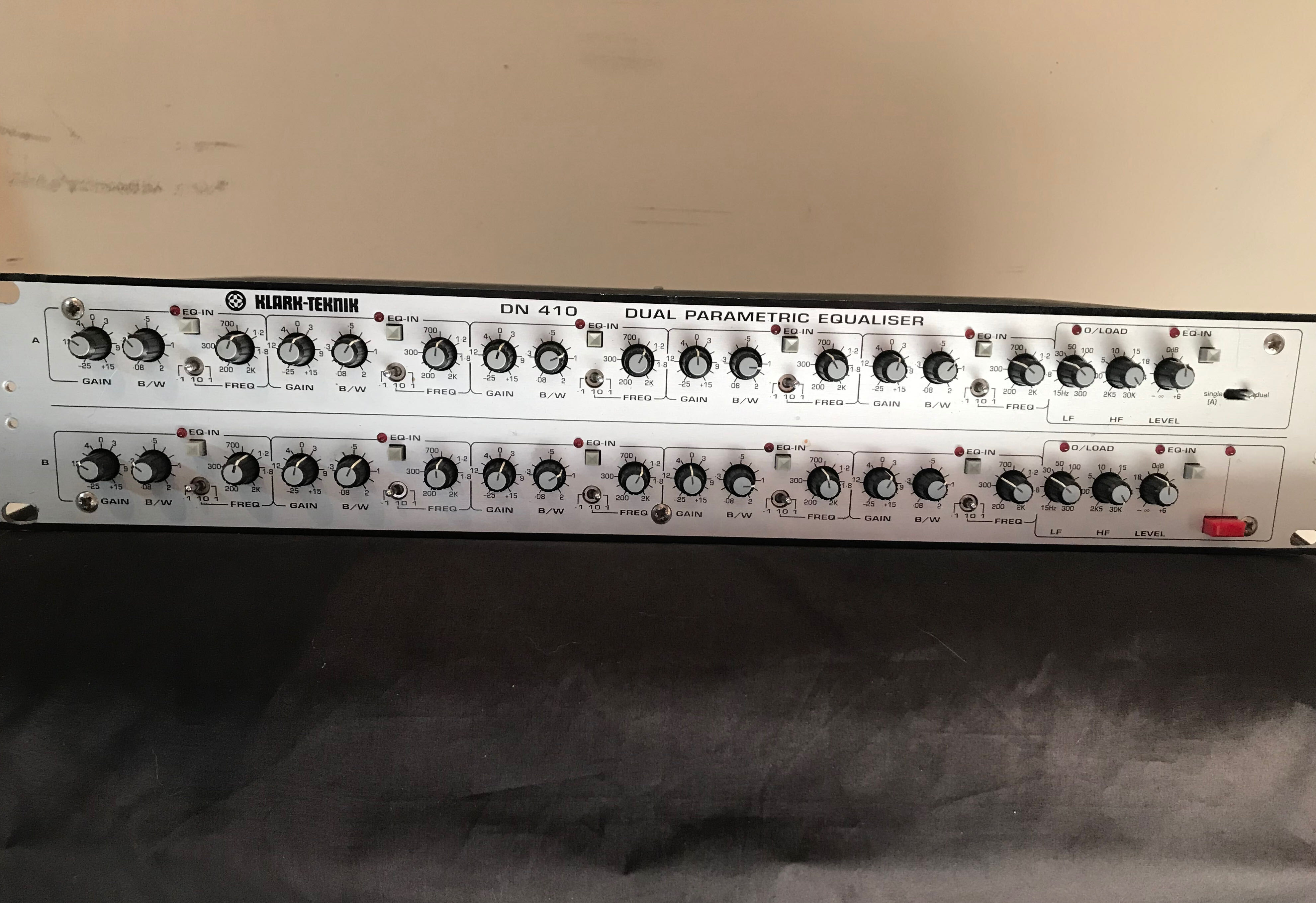 Vends equaliseur parametrique Klark Teknik DN 410