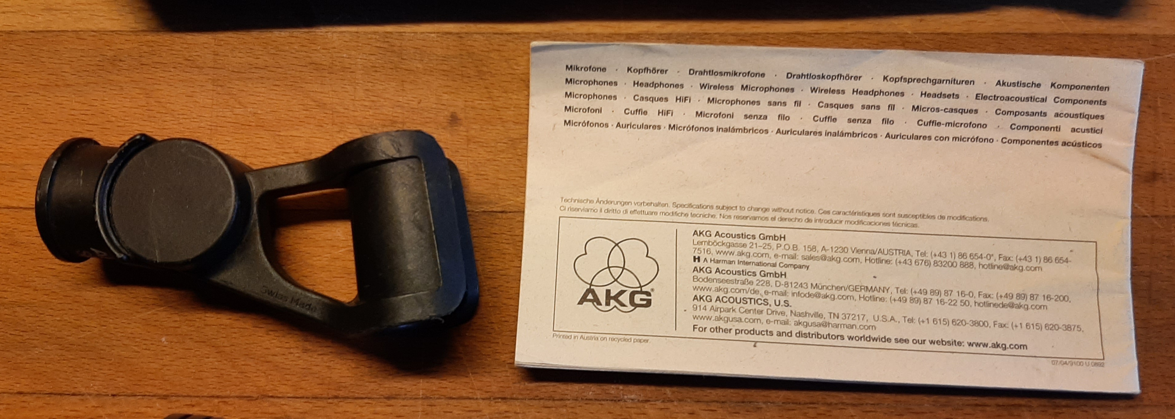AKG D230-3