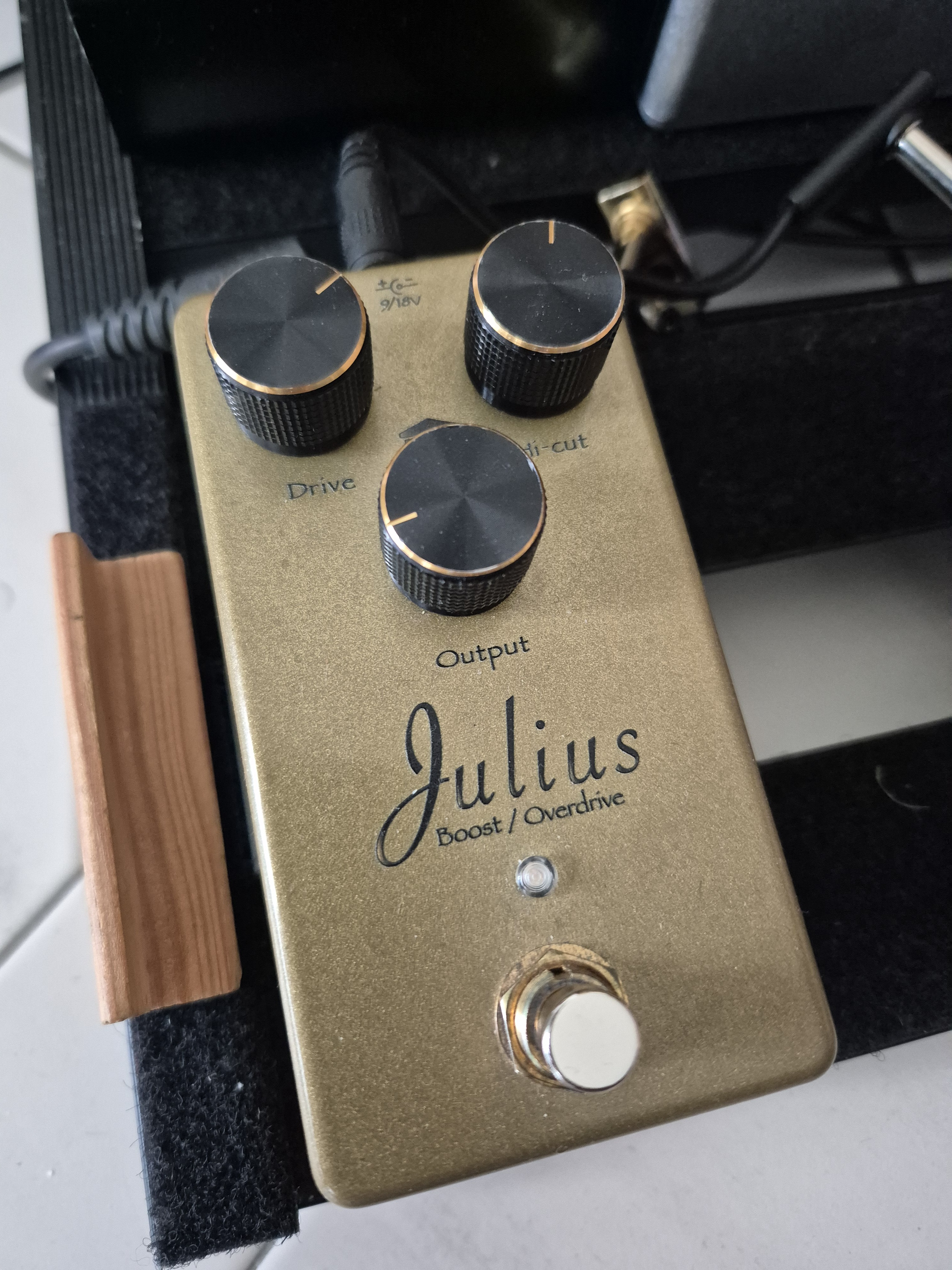 PFX Circuits Julius