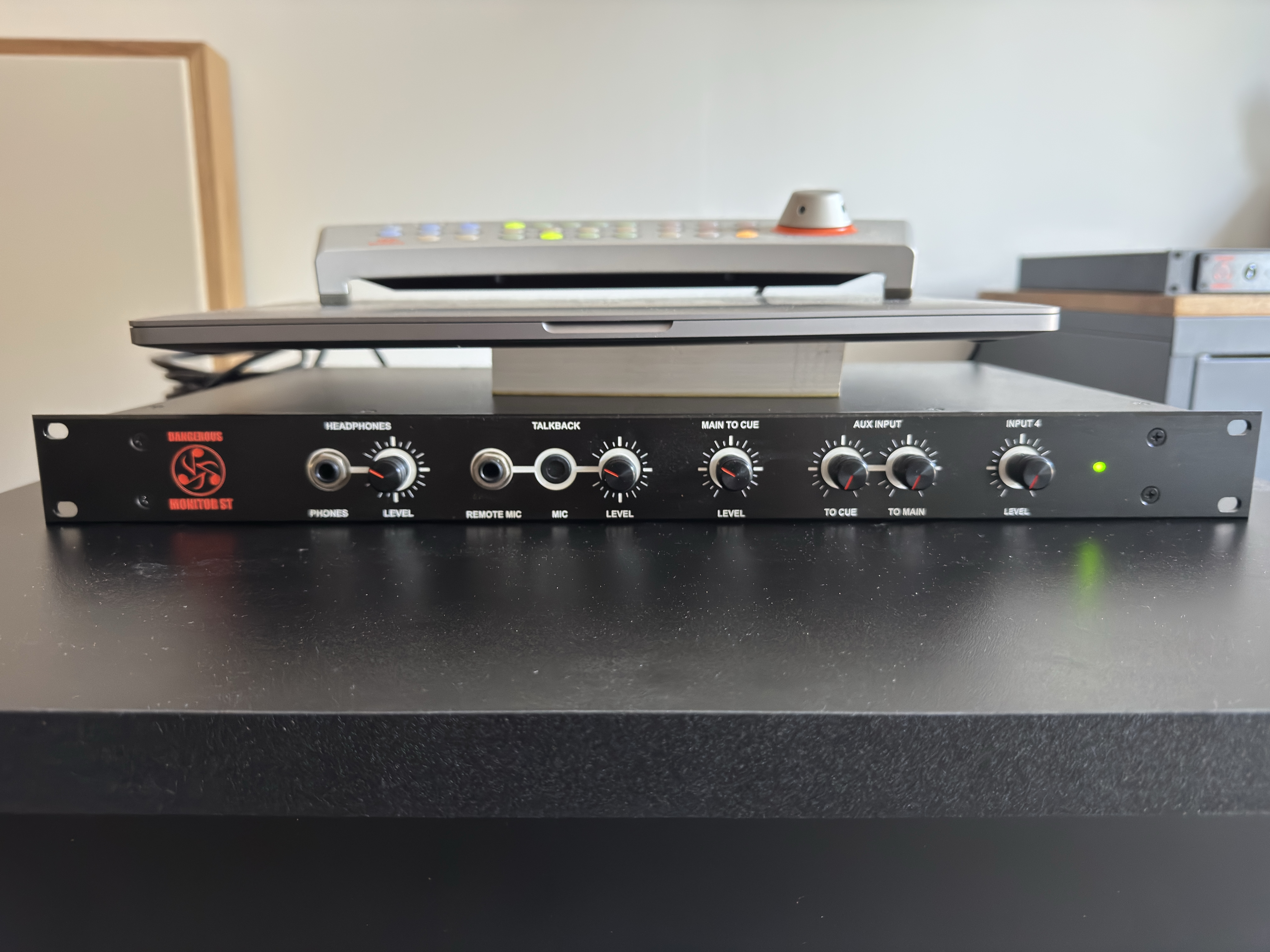 Vends Dangerous Music Monitor ST