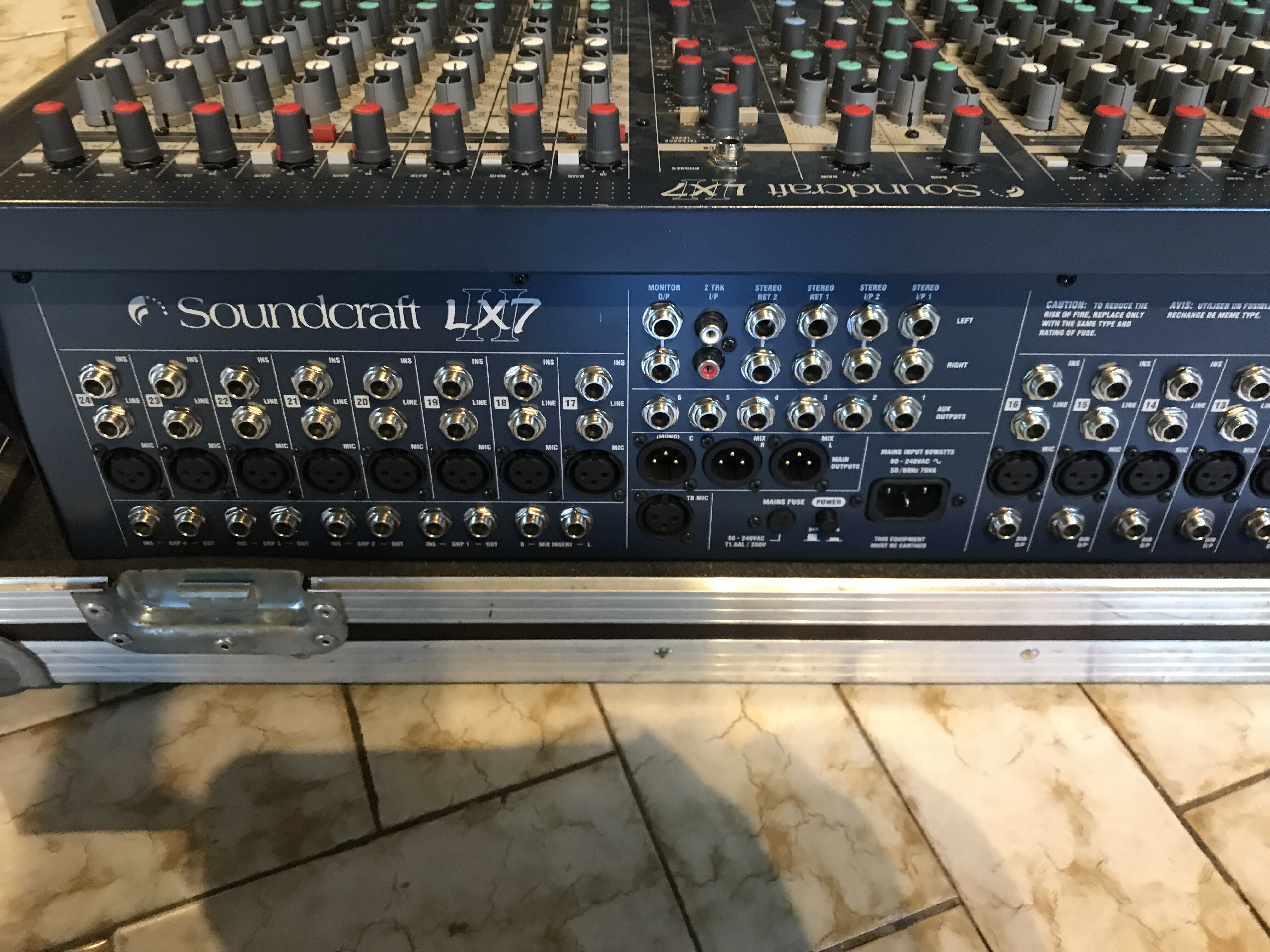 Soundcraft LX7ii 24 (70046)