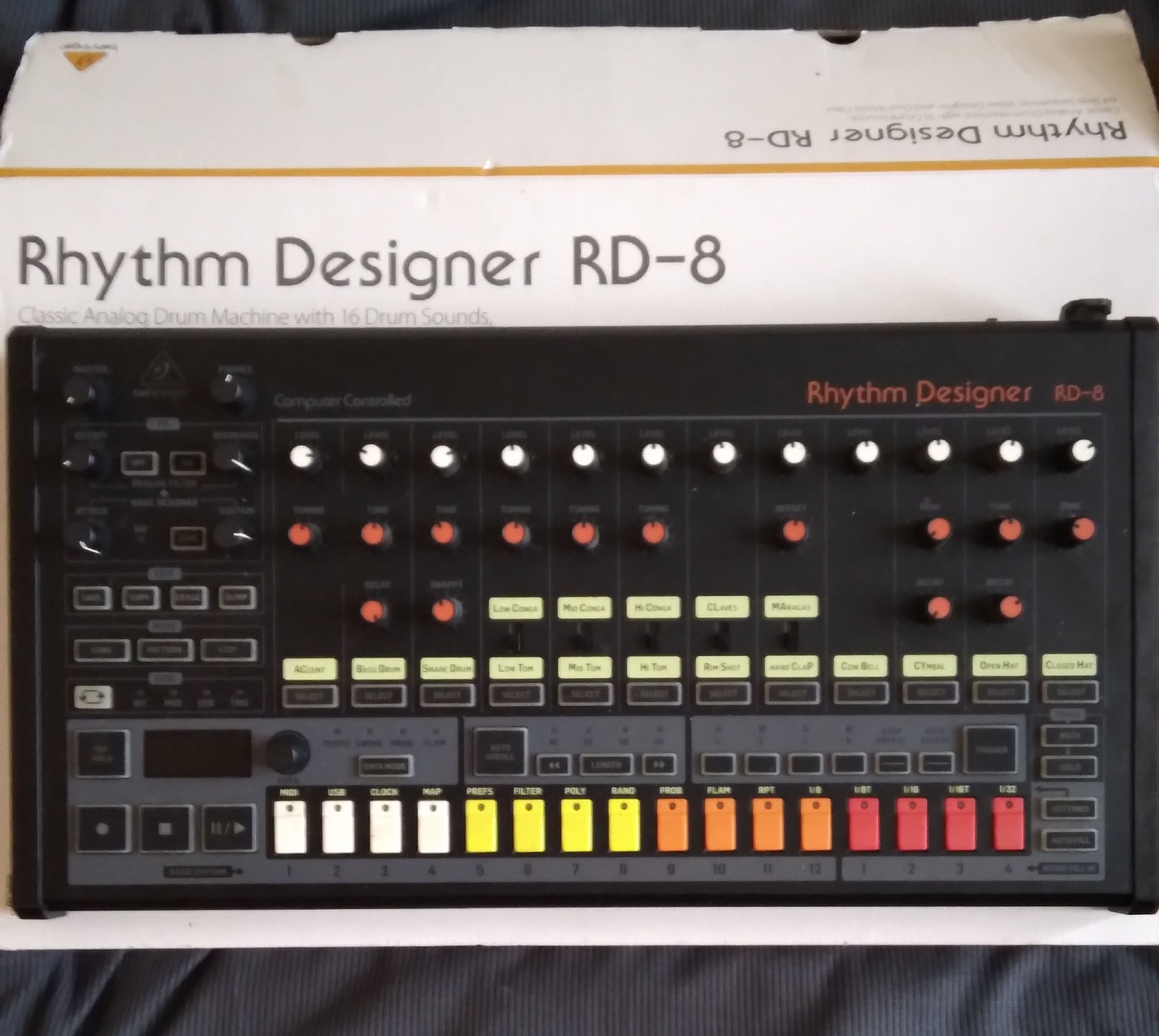  Behringer RD-8 en parfait état 