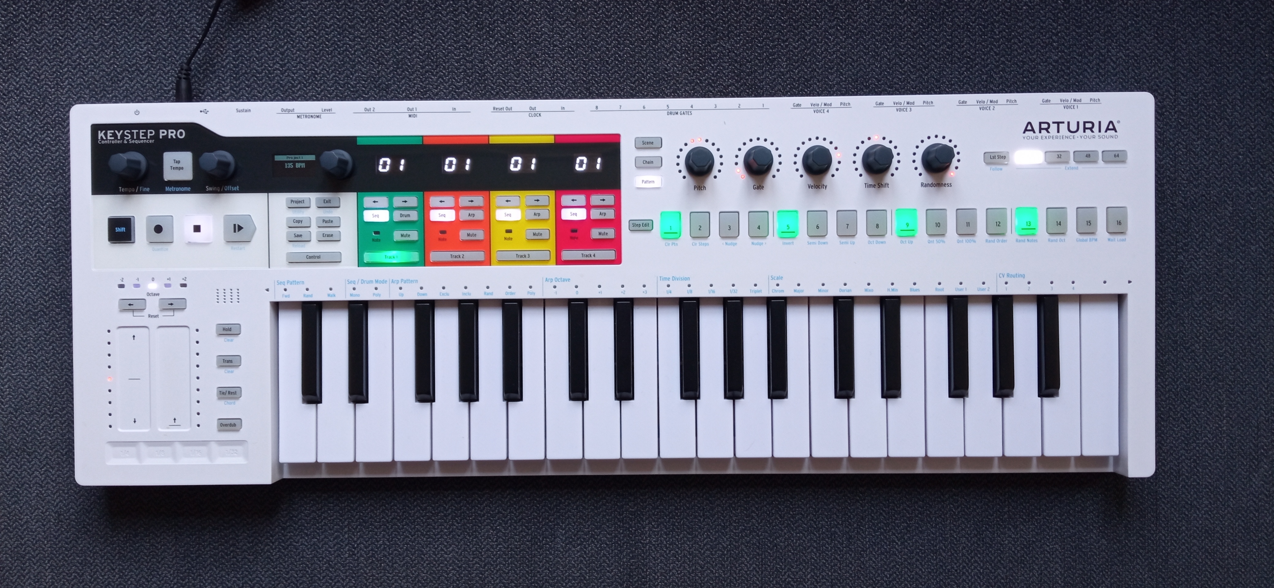 Arturia Keystep Pro in use