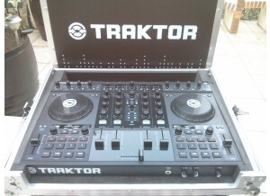 Native Instruments Traktor Kontrol S4 (56716)