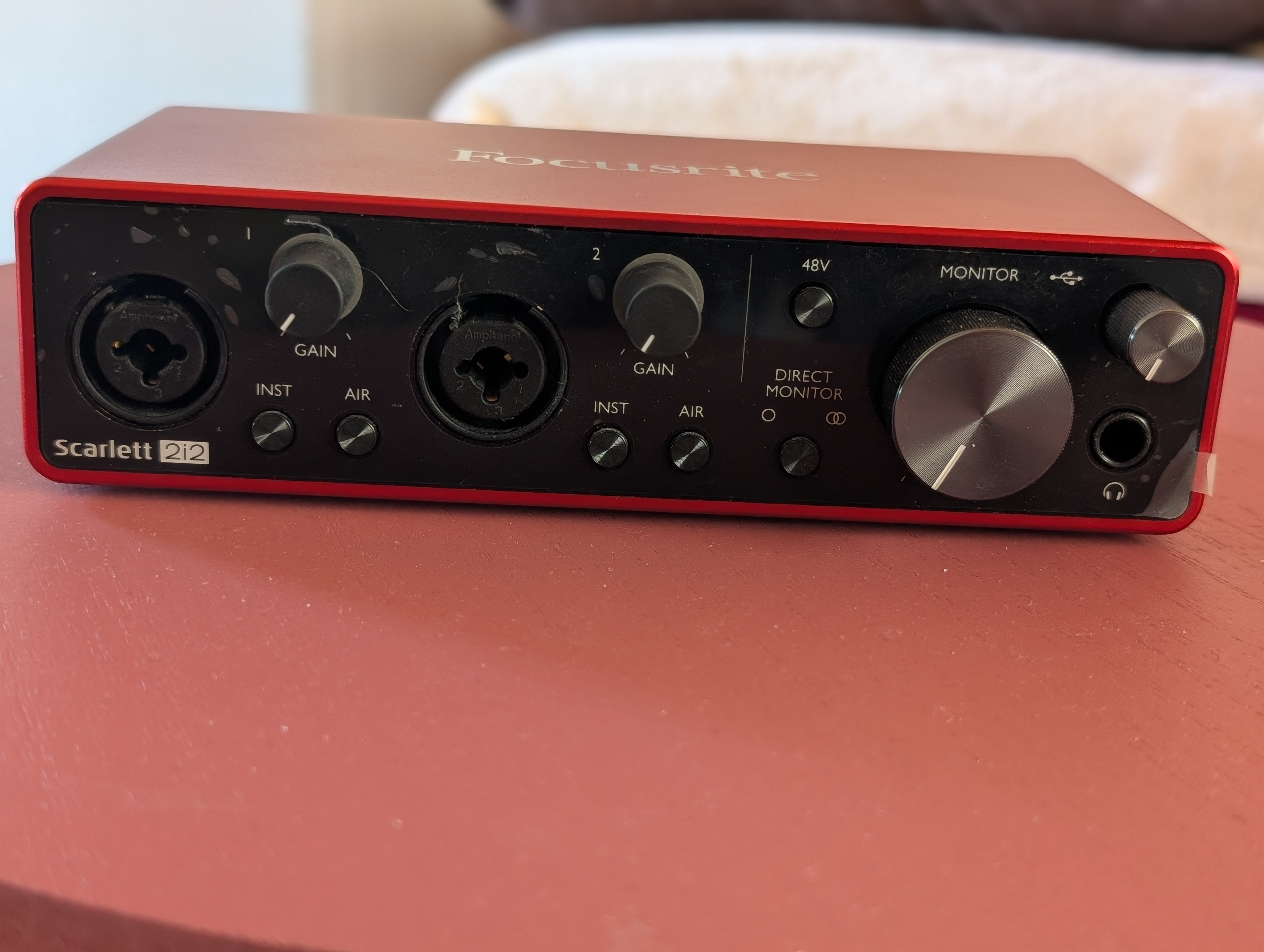 Carte son Focusrite Scarlett 2i2