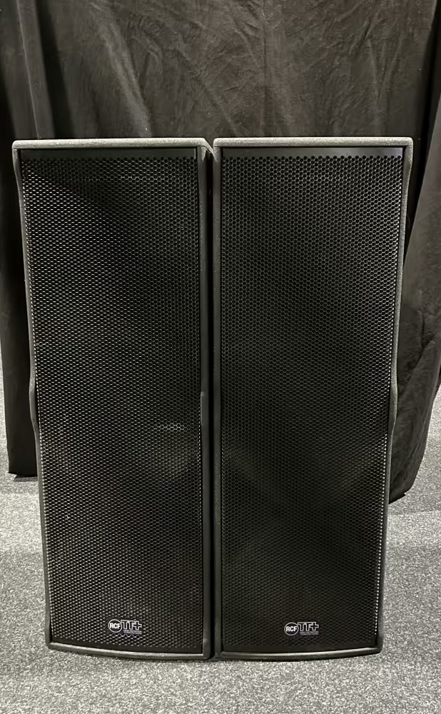 RCF TTL6-A (paire) – Enceintes line array haut de gamme – Excellent état (2 x 4900 €) 