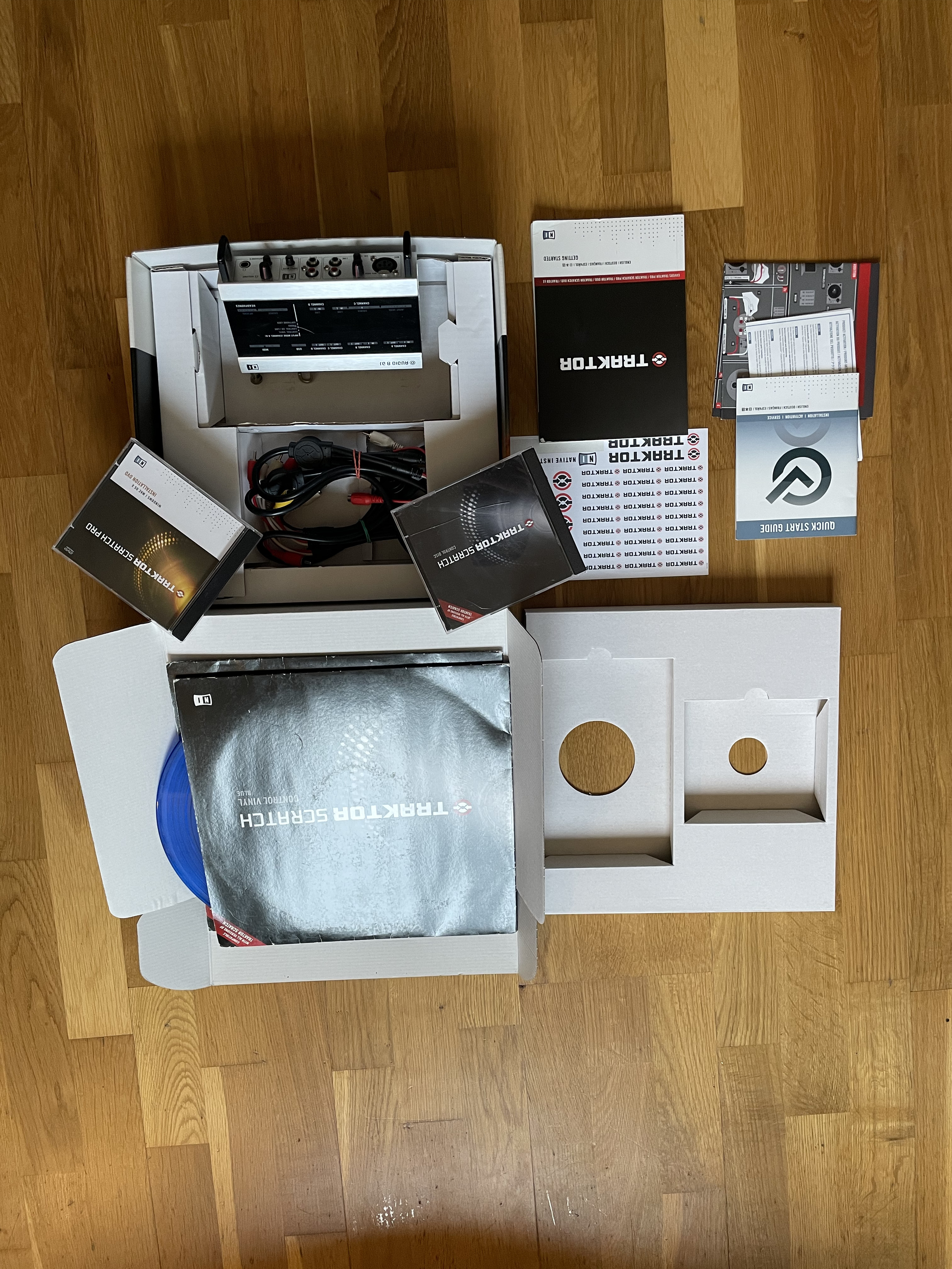 3.2. Traktor Scratch Pro - Native Instruments