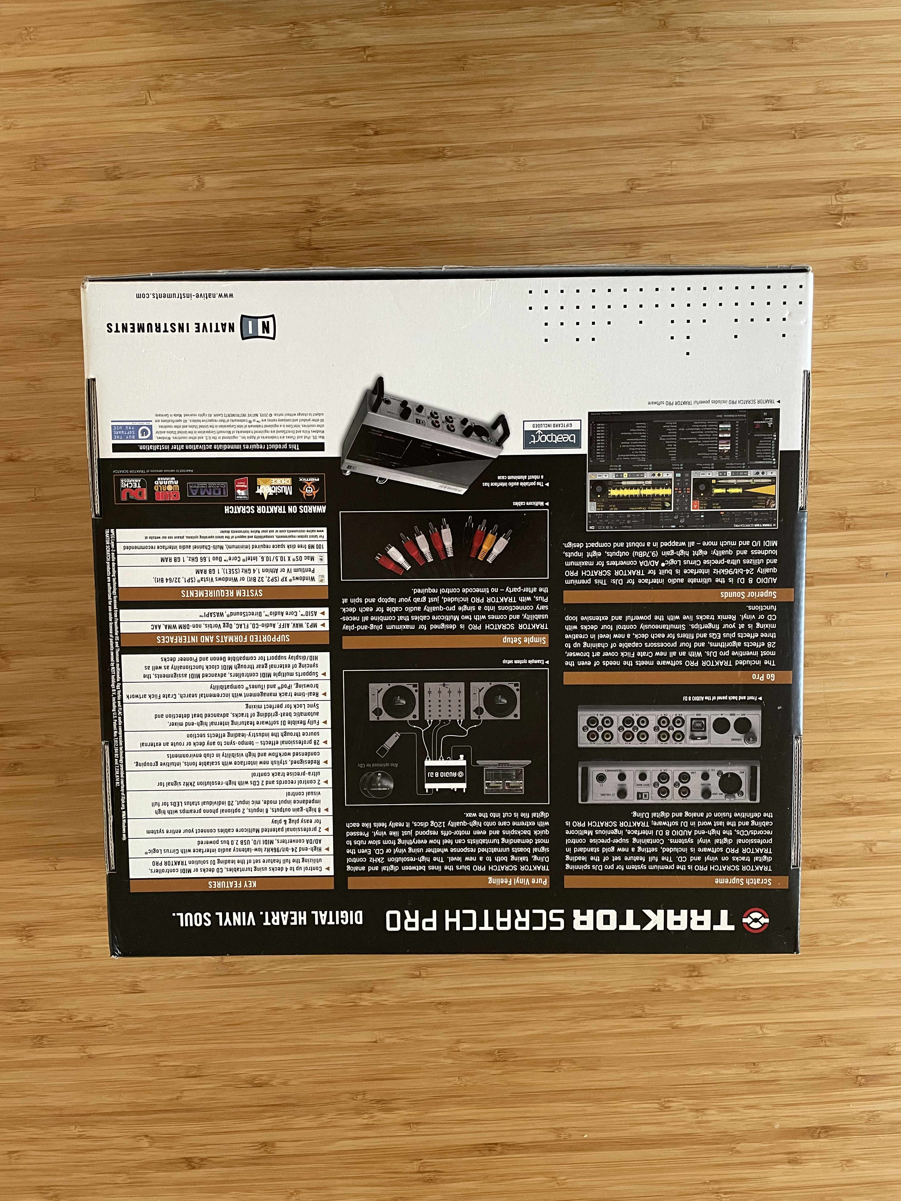 3.3. Traktor Scratch Pro - Native Instruments