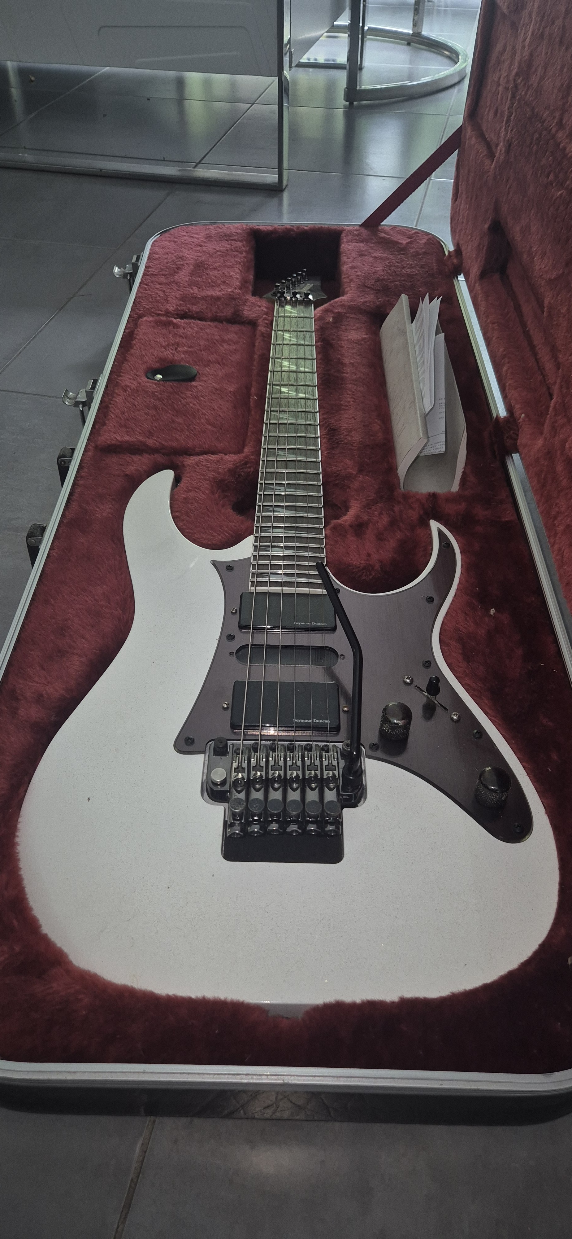 Ibanez RG2550Z Prestige Team J Craft MIJ - Seymour Duncan Blackouts