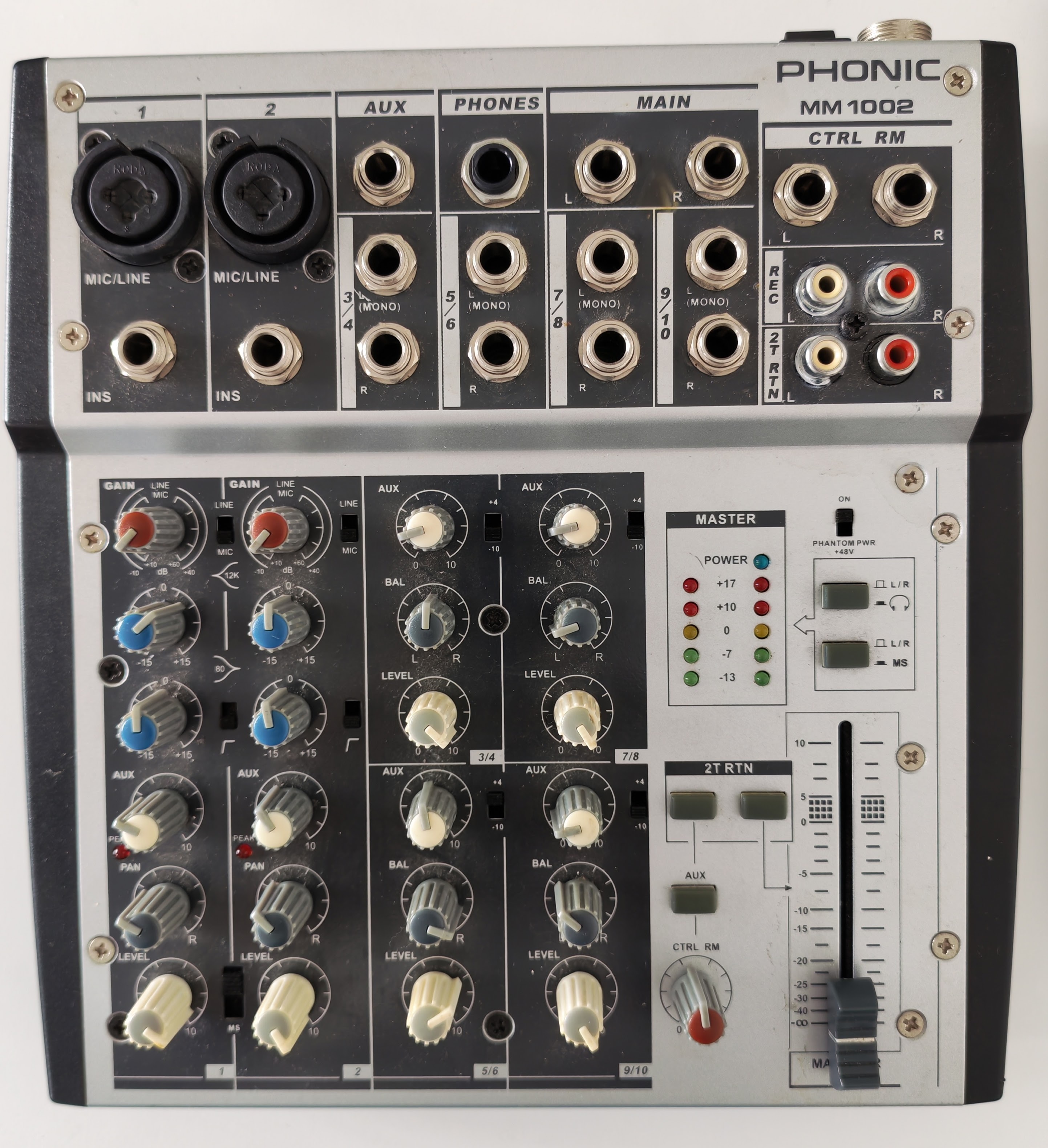 Vends table de mixage Phonic MM 1002