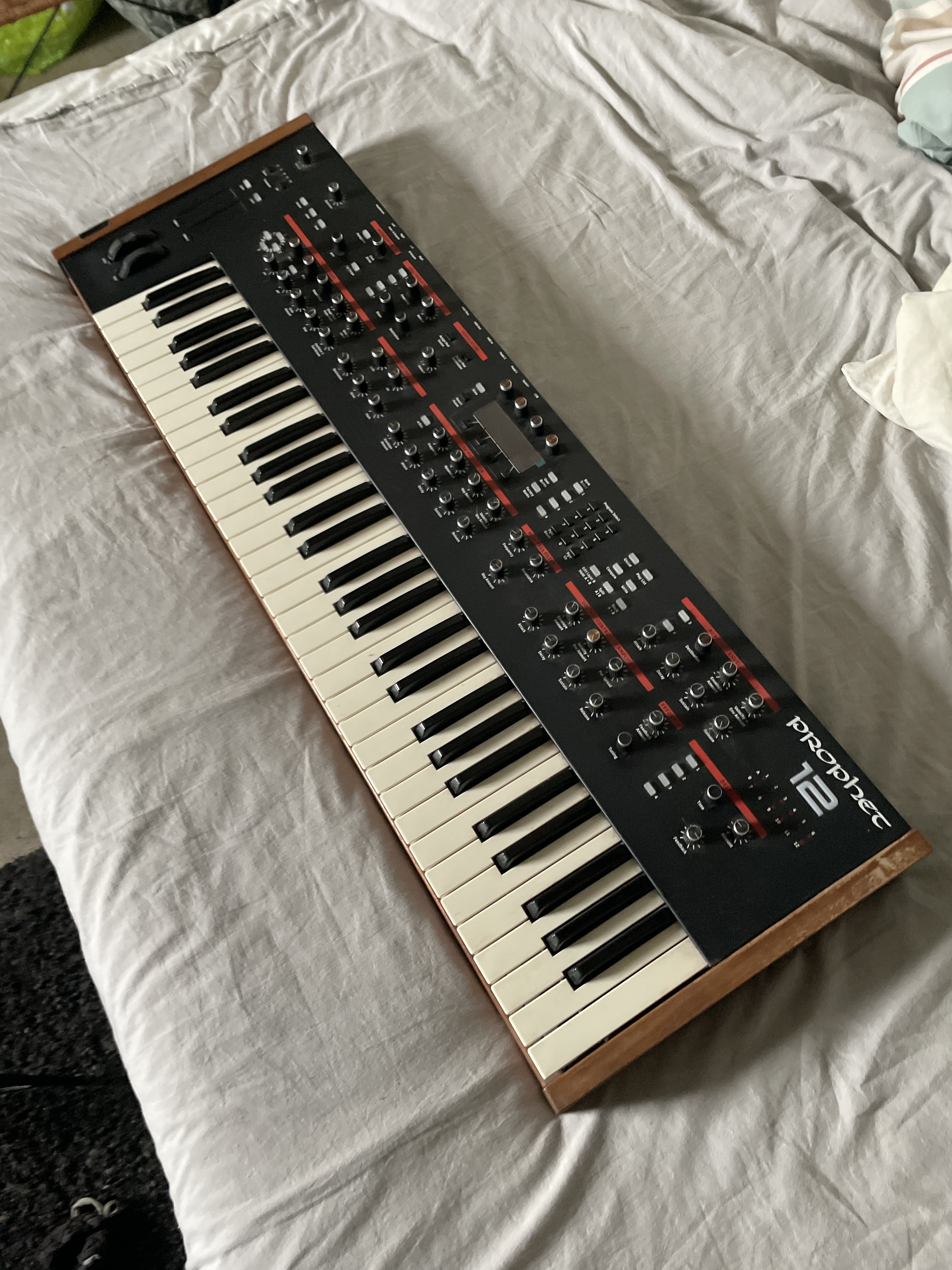 Vend Synthé Prophet 12