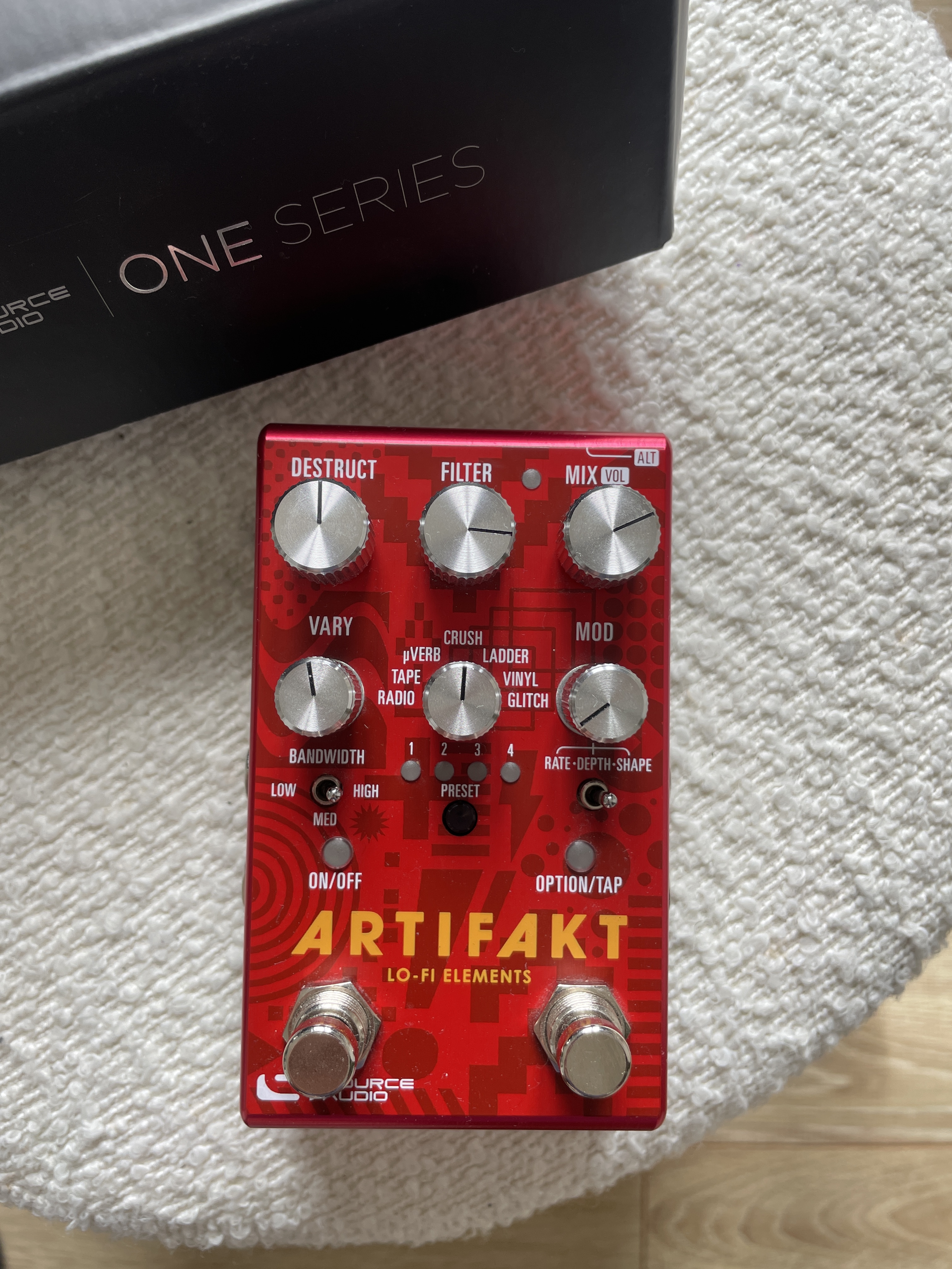 Source Audio Artifakt