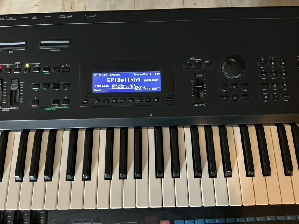 YAMAHA SY99 Unique!!!!