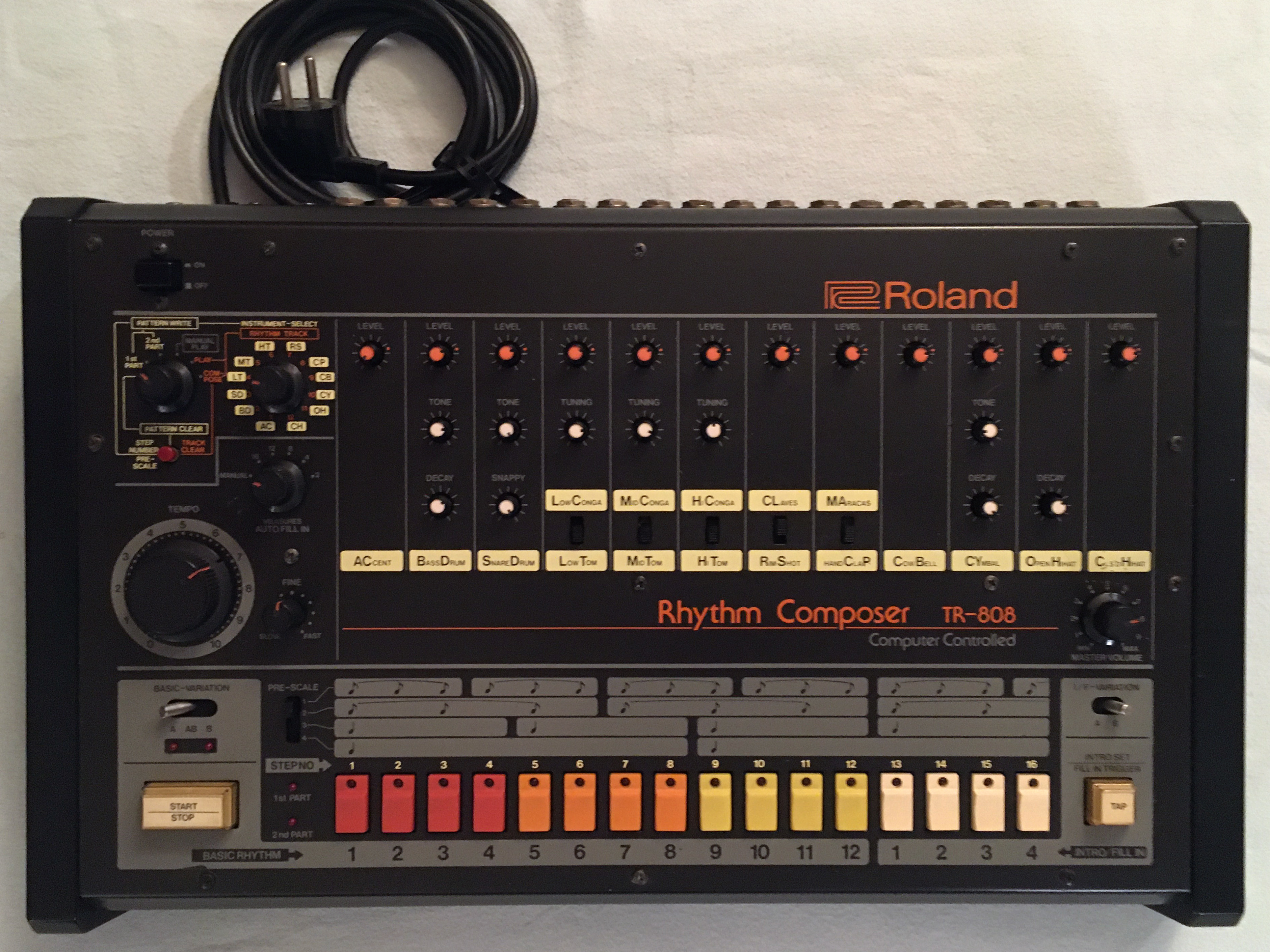 Roland TR-808 (2292)