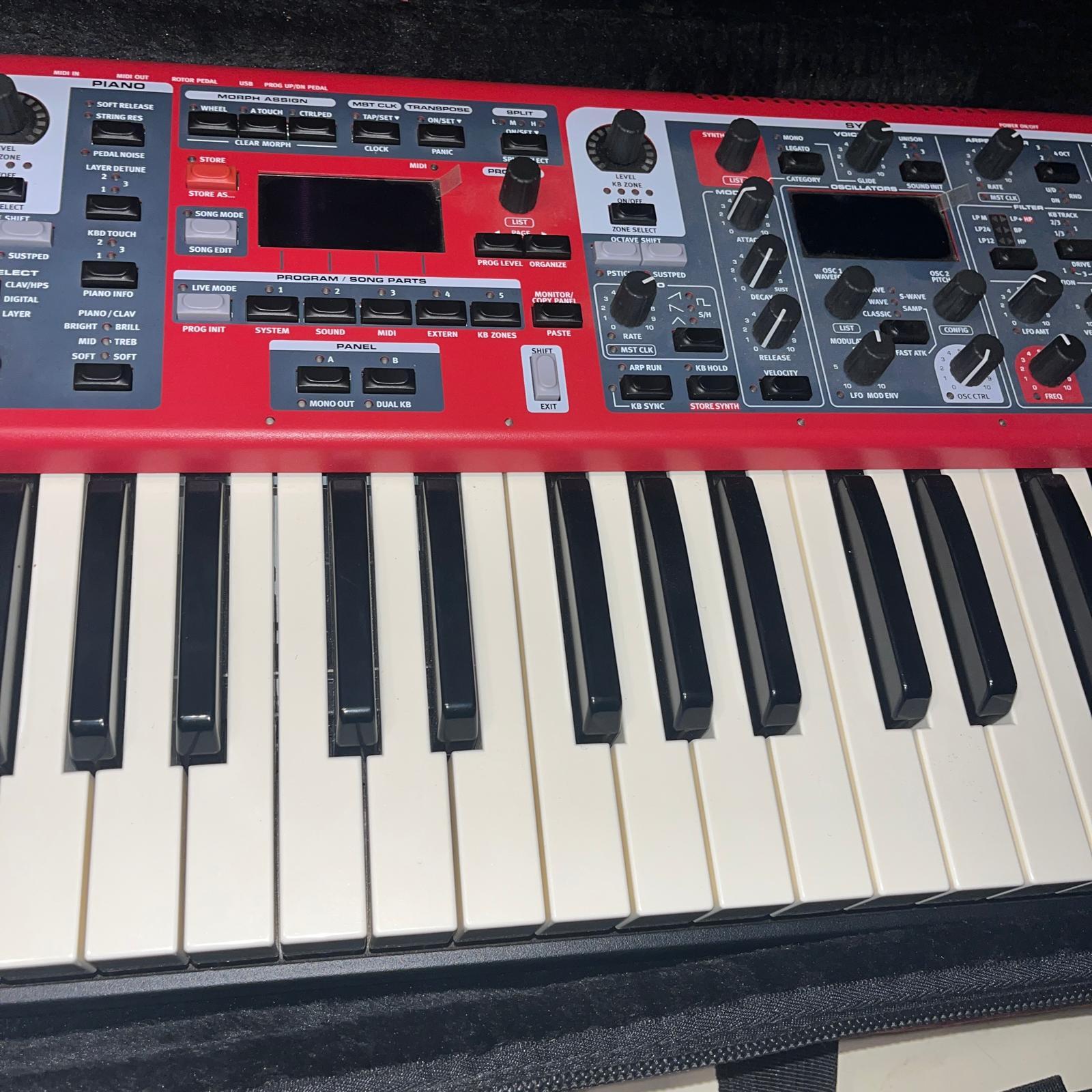 Clavia Nord Stage 3 Compact (8068)