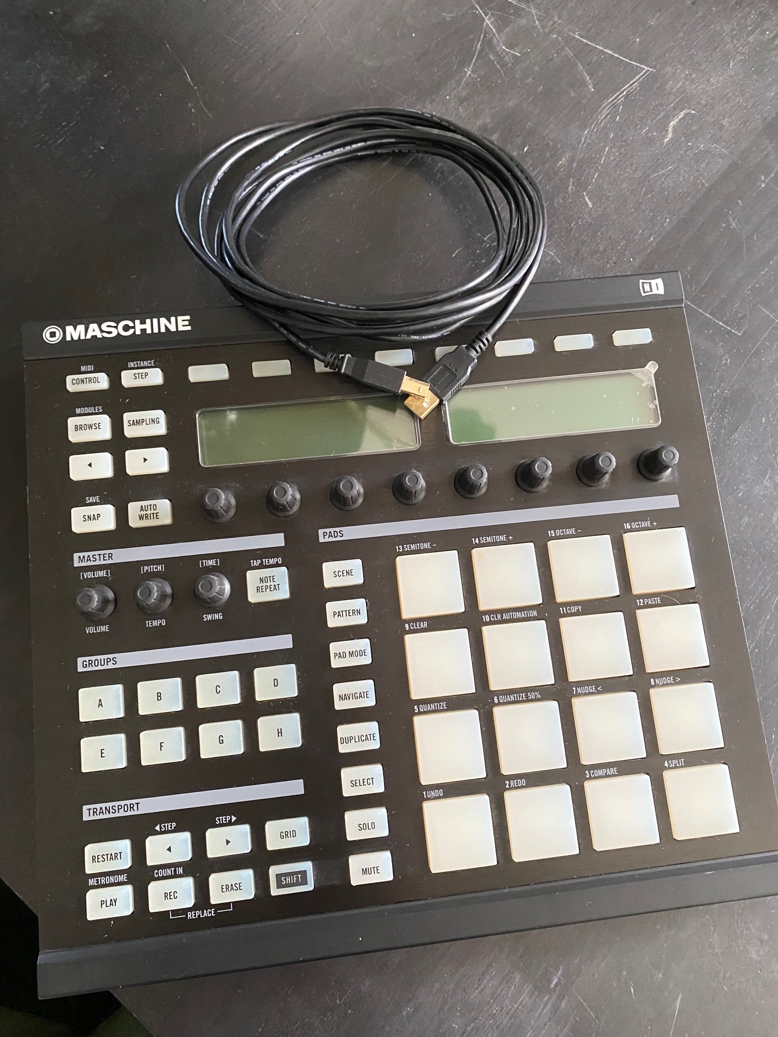 Native Instruments Maschine MK1 (bon état)
