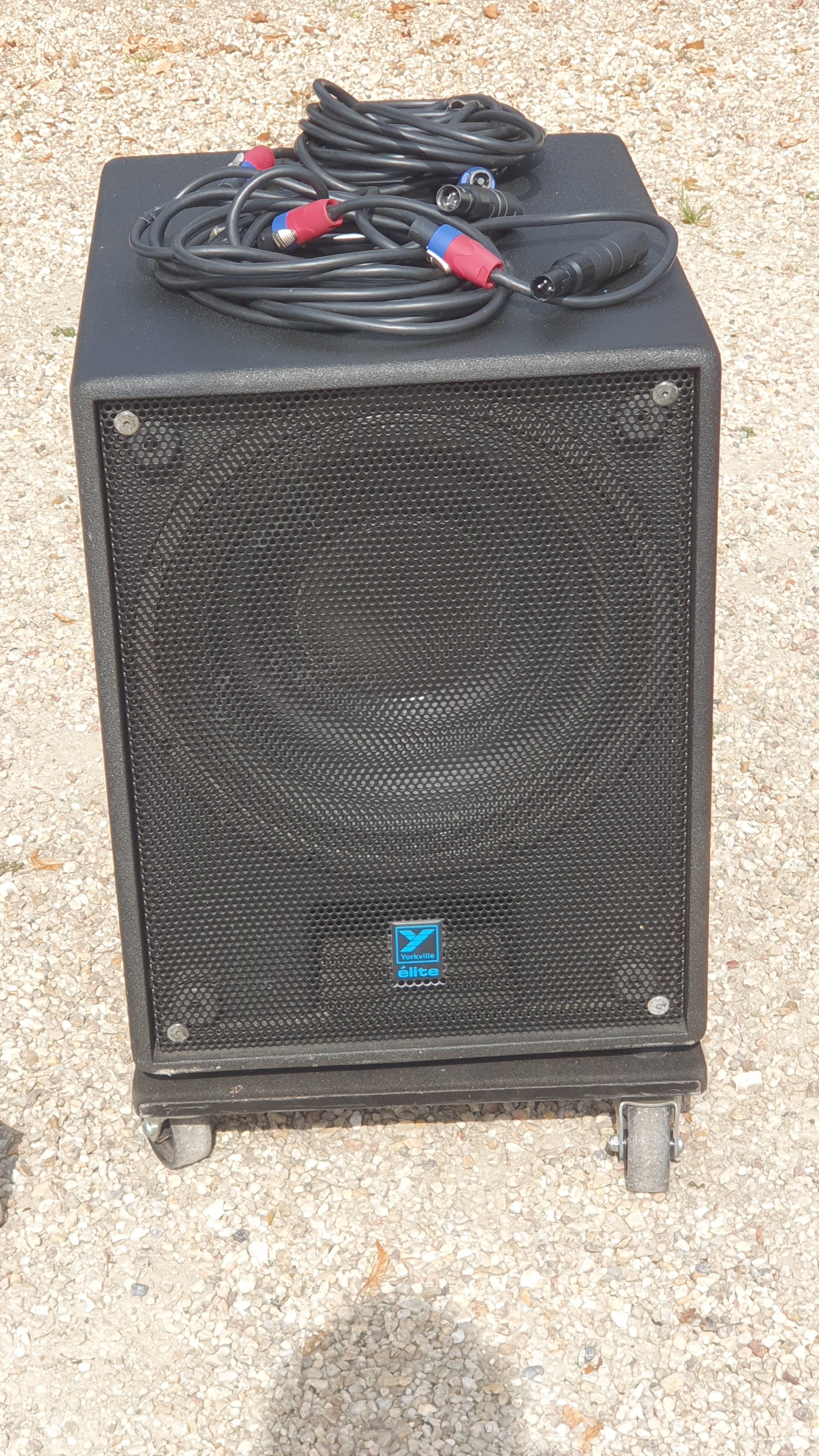 Vends systèm sono amplifie yorkville 1kw