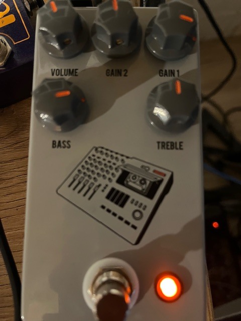 jhs pedals 424 gain peu servi