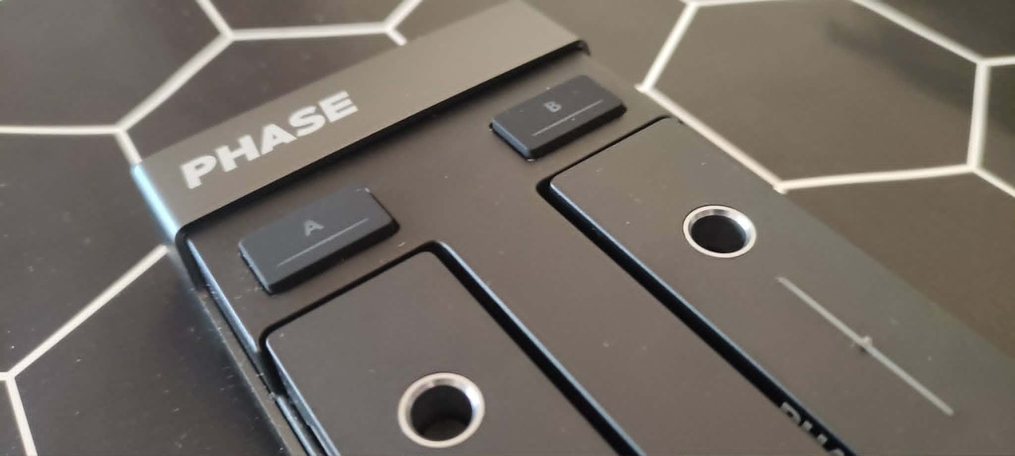 Phase Essential + Phase Case