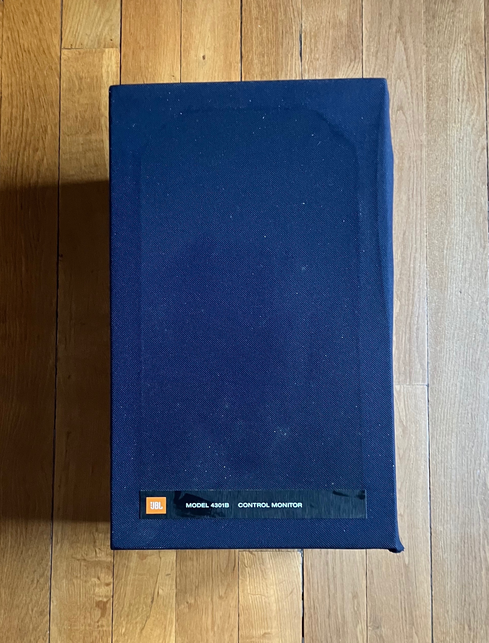 Vends paire d'enceintes JBL MODEL 4301 B CONTROL MONITOR