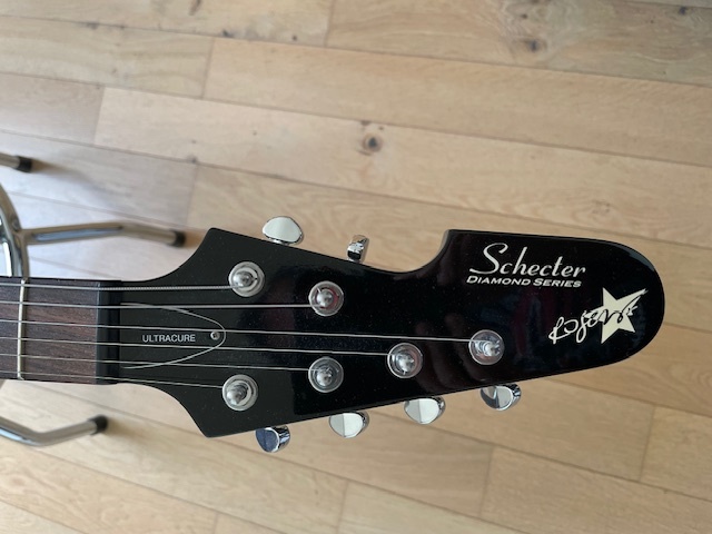 Schecter Robert Smith Ultra Cure (21349)