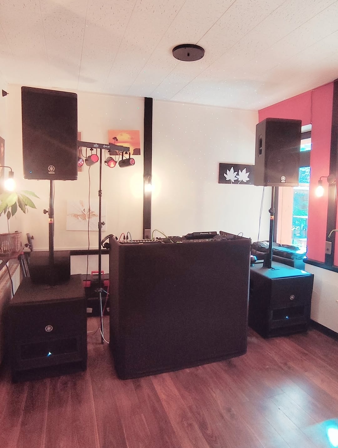 vends système YAHAMA 2 SUB18 2 SAT15