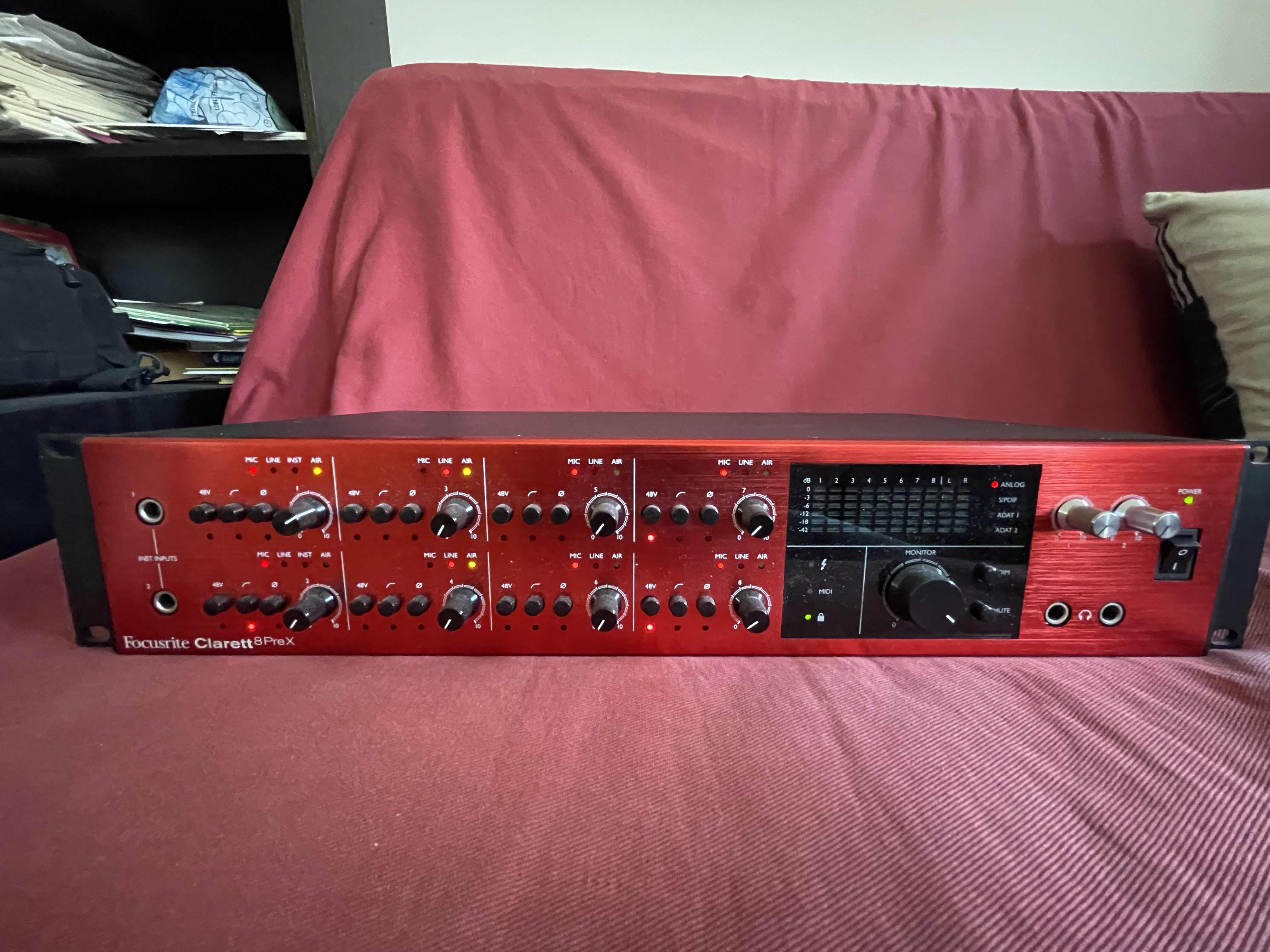 vends focusrite Clarett 8 PreX thunderbolt