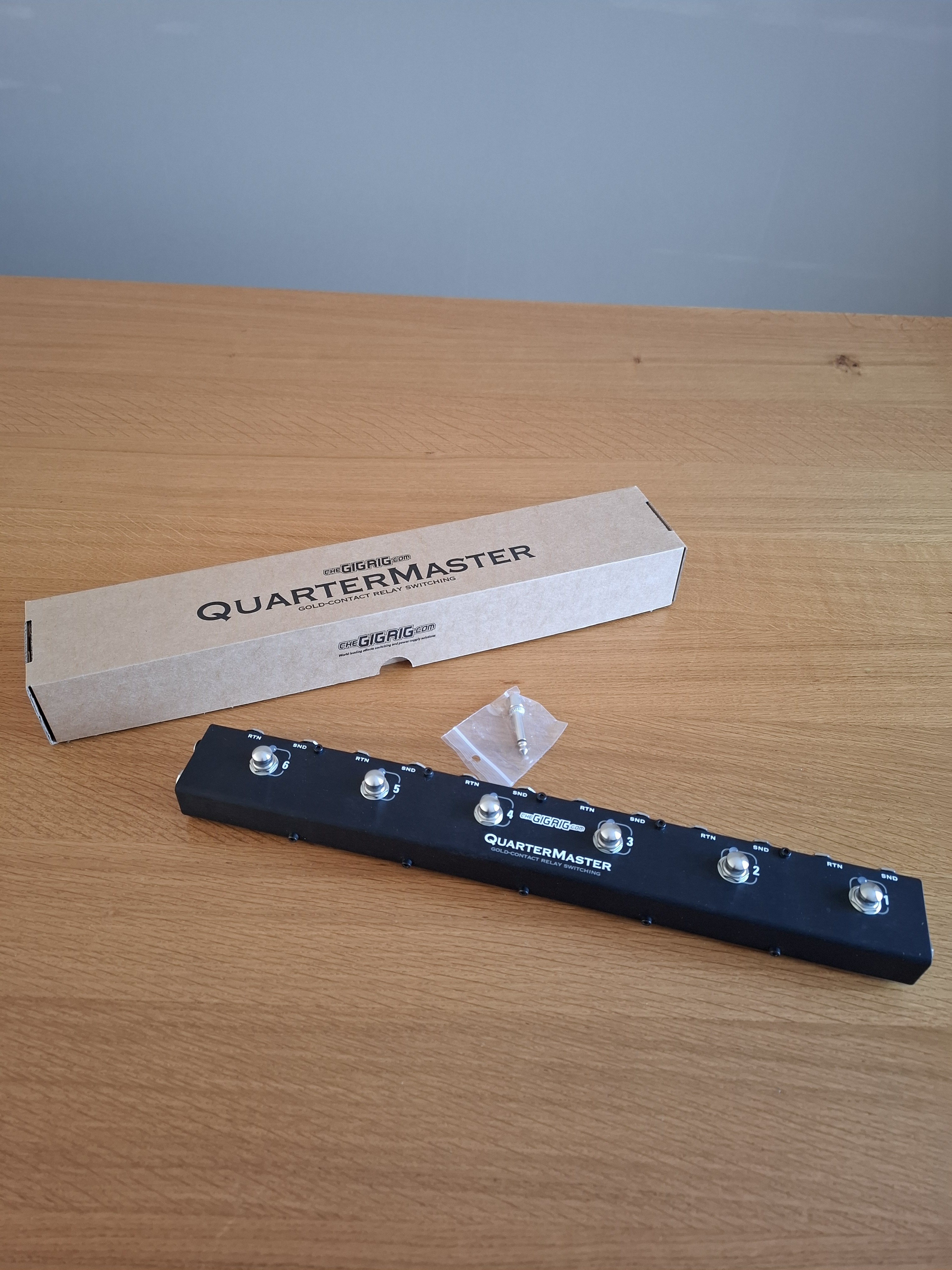 Vends GIGRIG Quartermaster QMX 6 en très bon état.