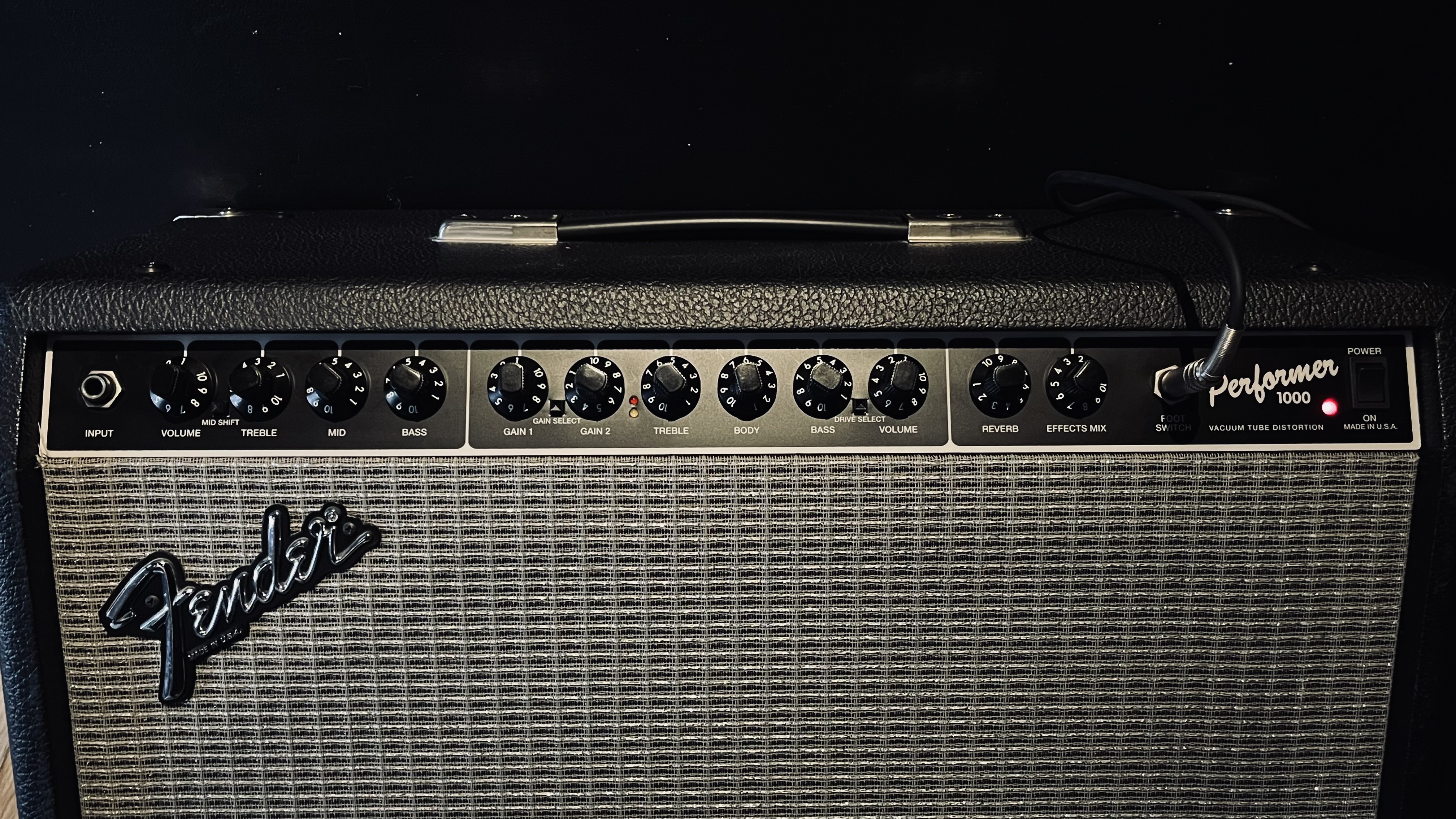 Fender Performer 1000 (77582)