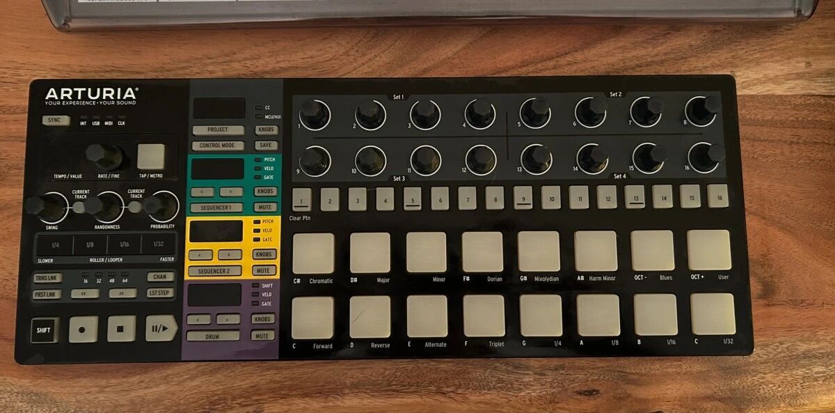 Arturia Beatstep Pro black edition