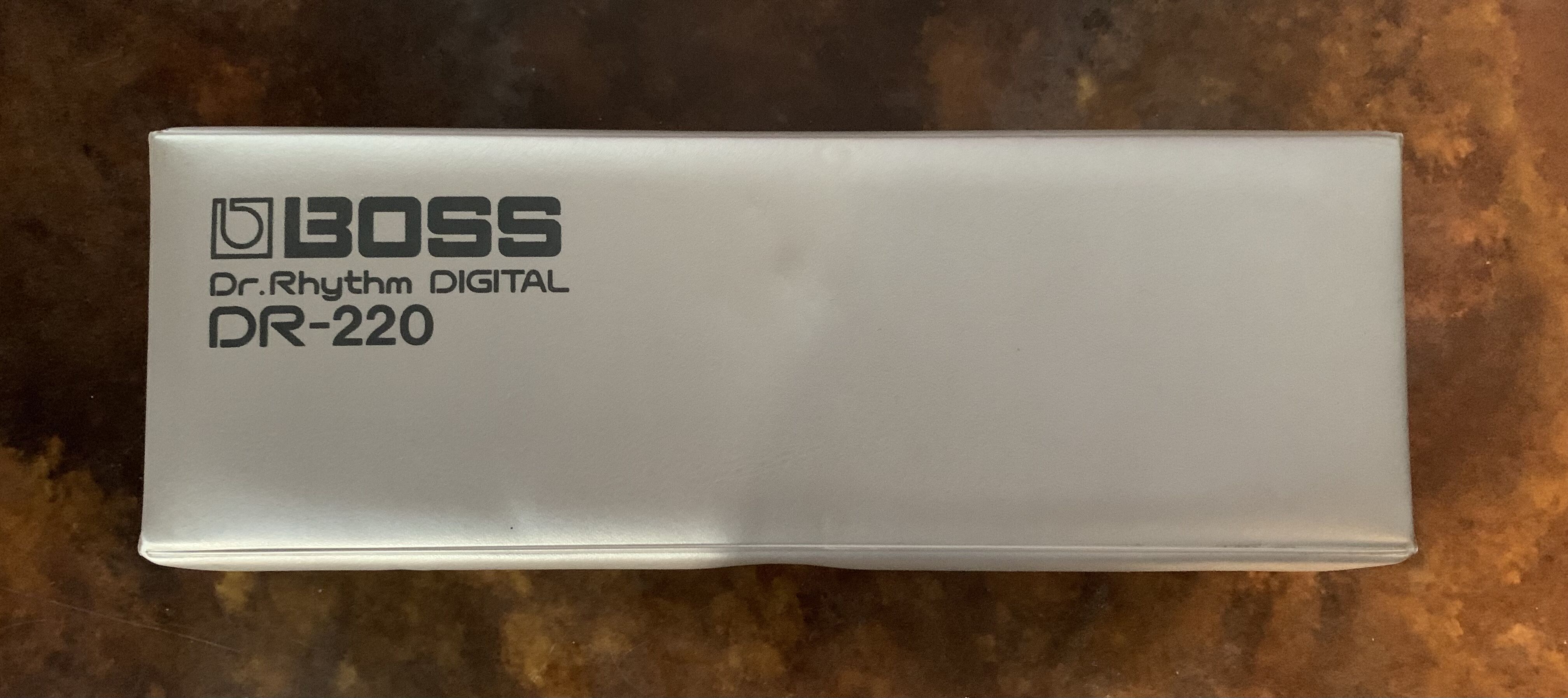 Vends boîte à rythmes années 1980 Boss DR-220E