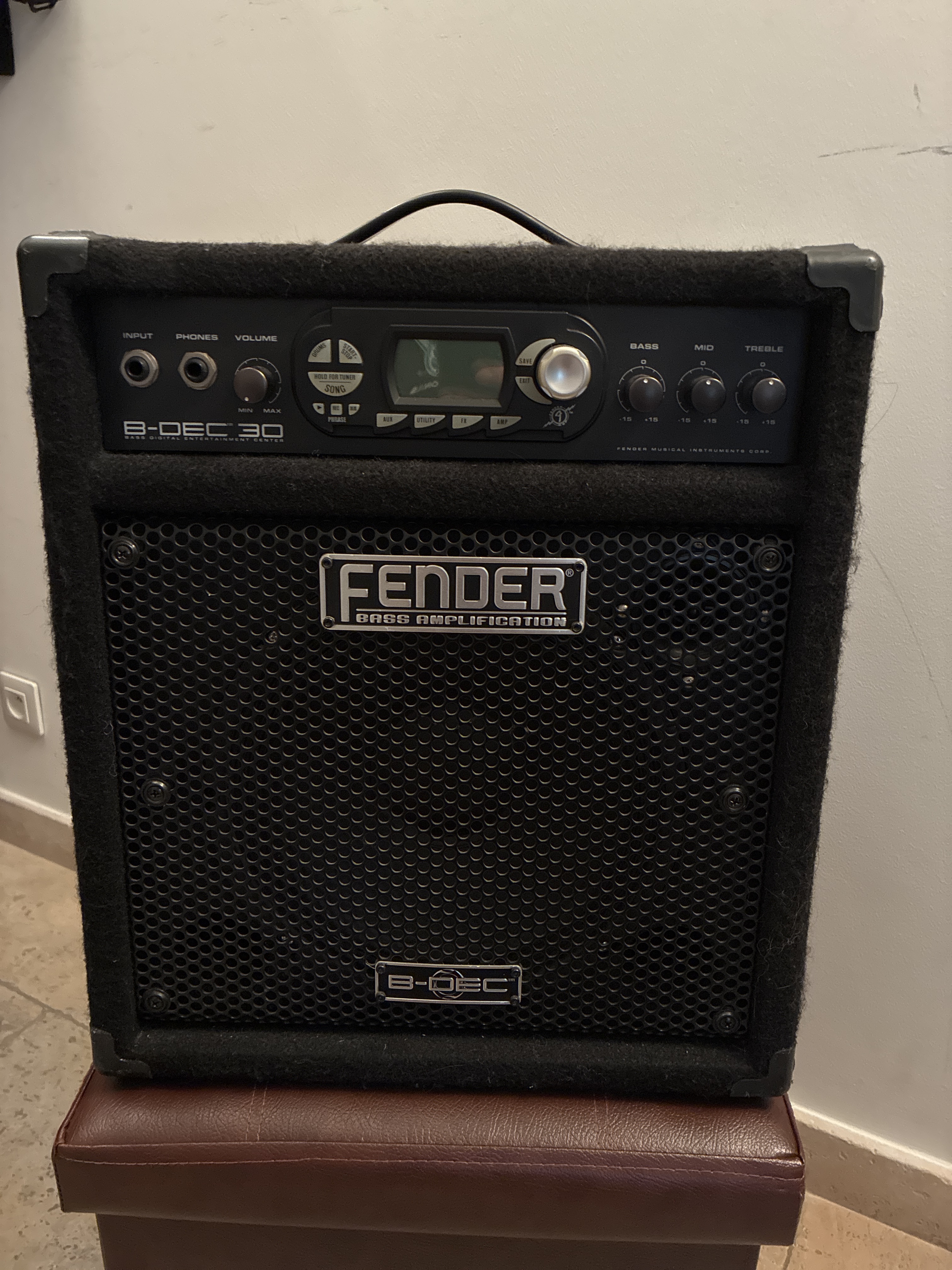 FENDER B-DEC 30