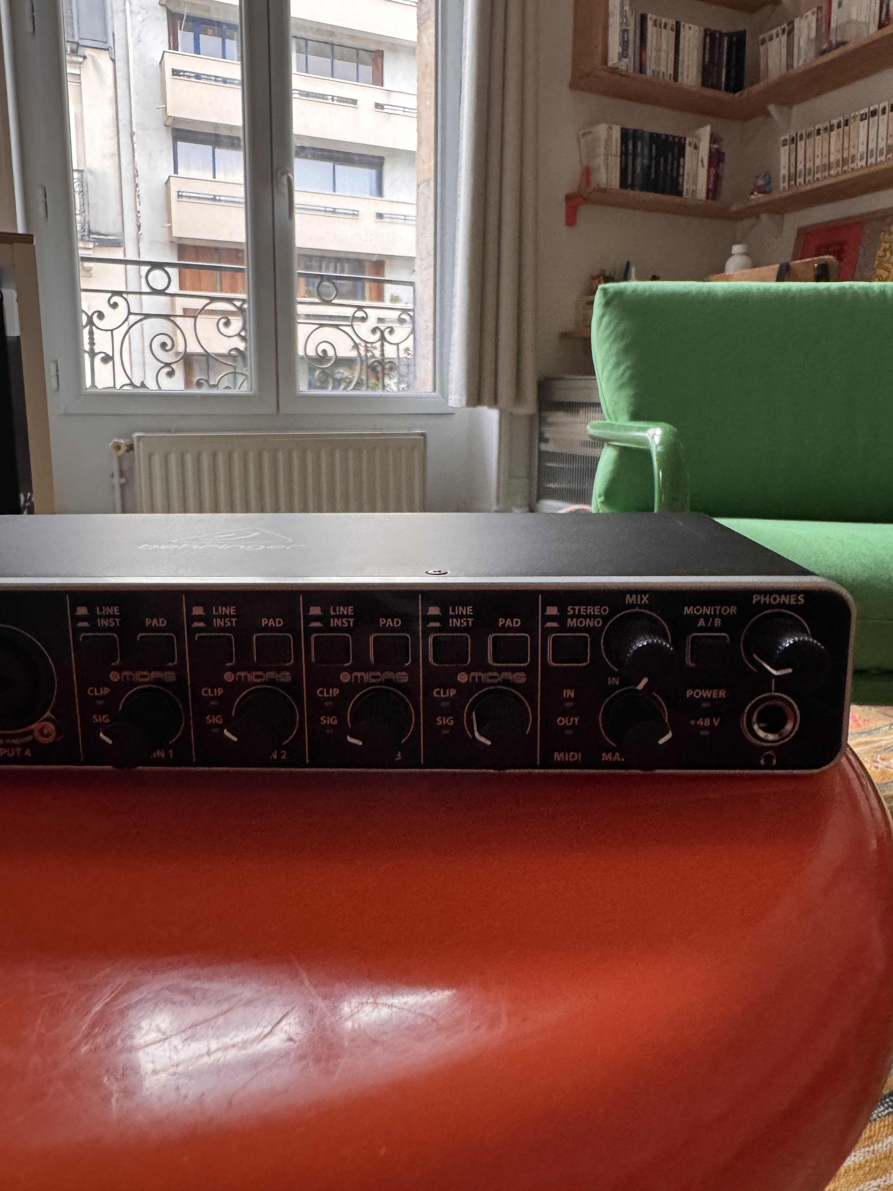 Behringer U-Phoria UMC404HD (6136)