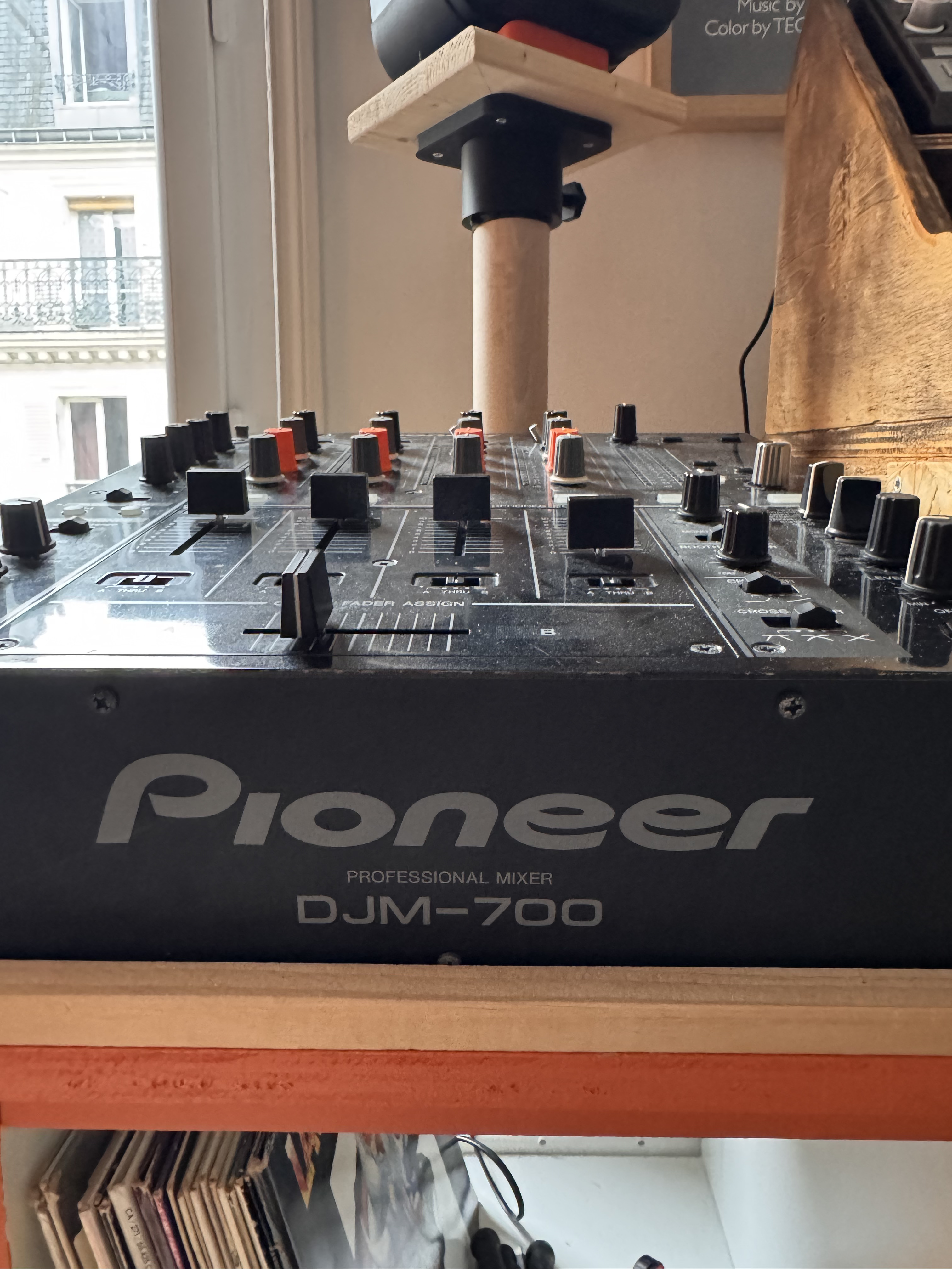 Pioneer DJM-700 (48832)