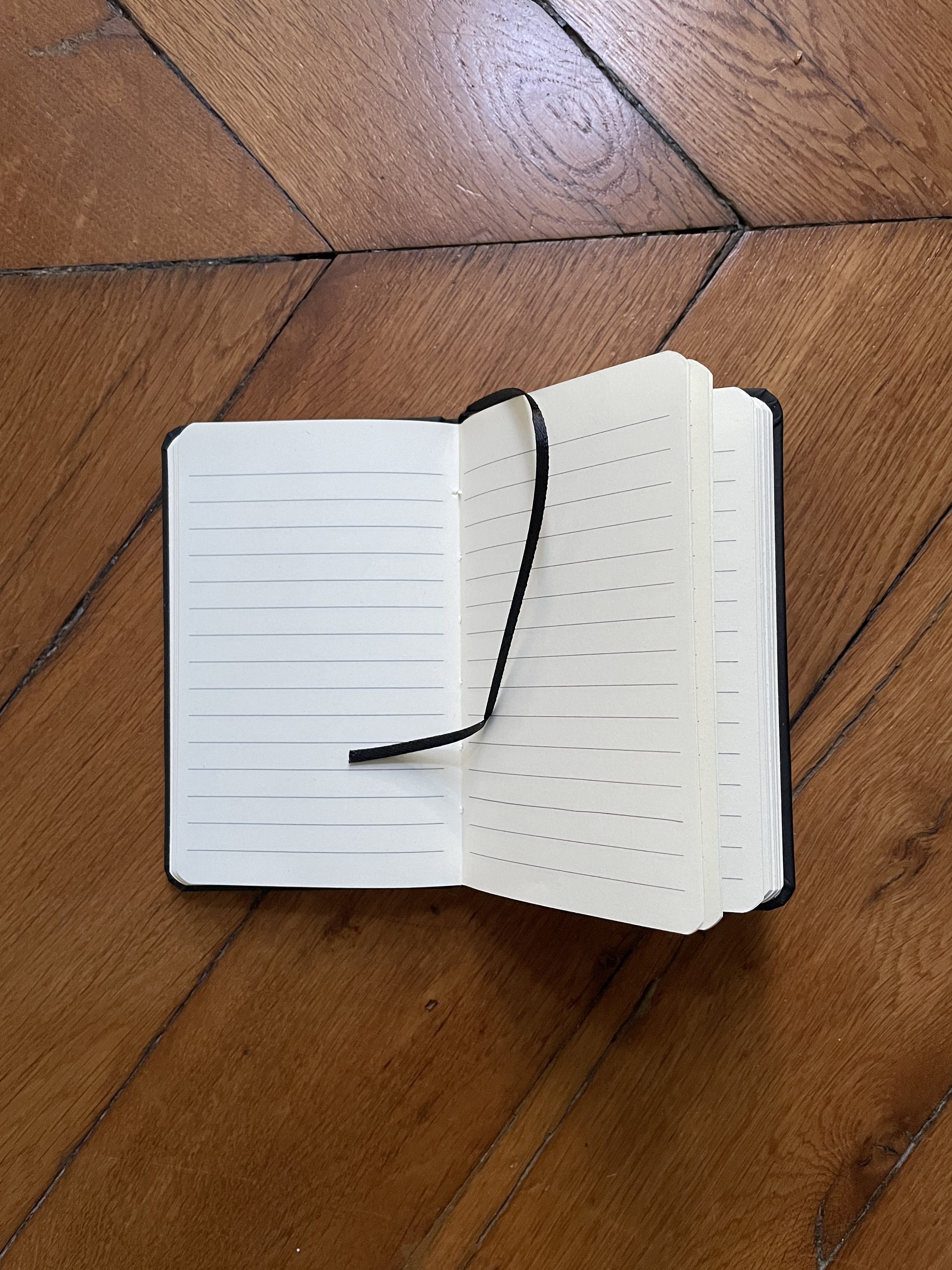 19.2. Carnet de notes noir SAE (190 pages - 14 x 9 cm)