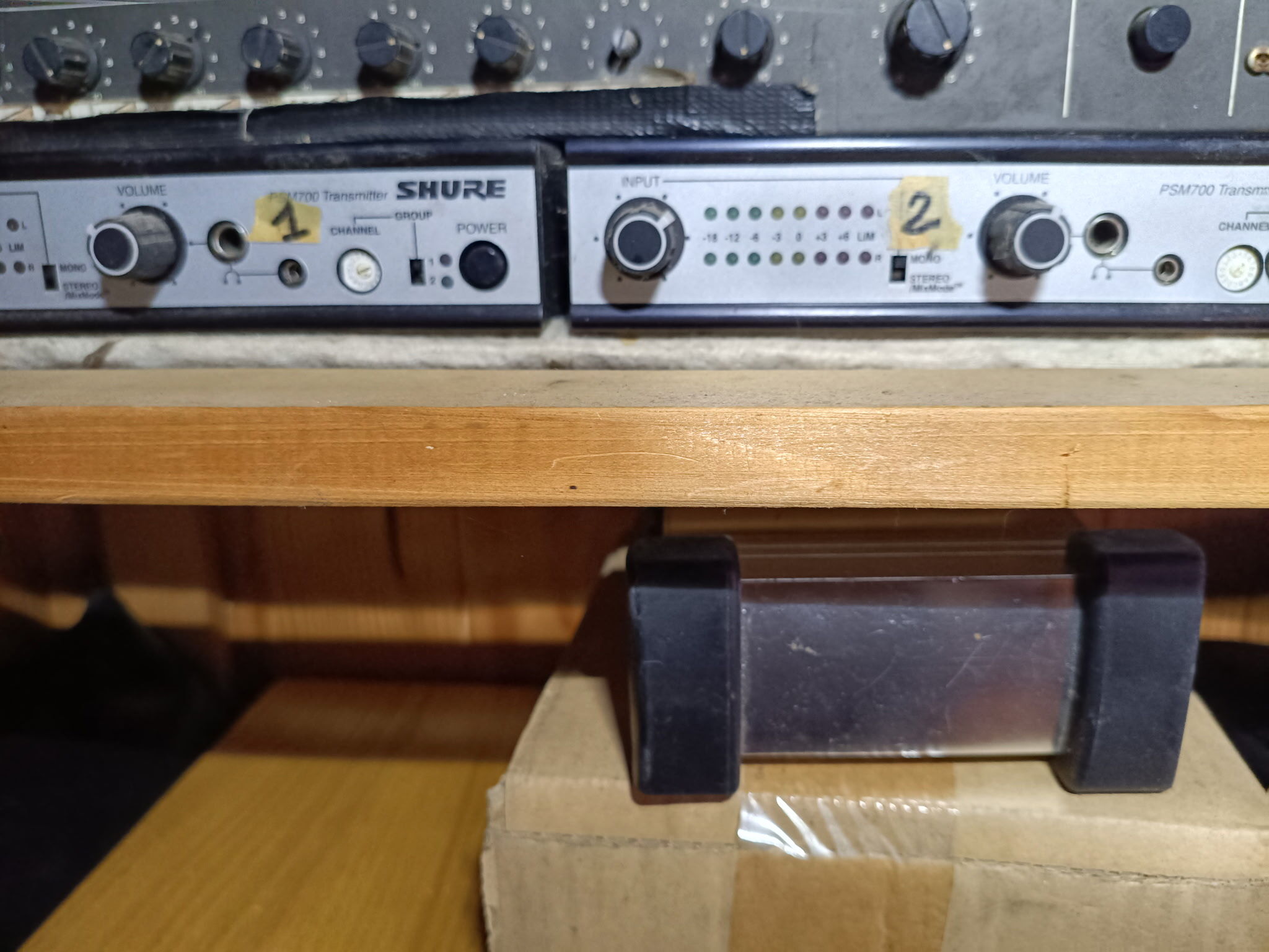 Pack de trois PSM 700 avec en cadeau Antenna Converter et montage en Rack