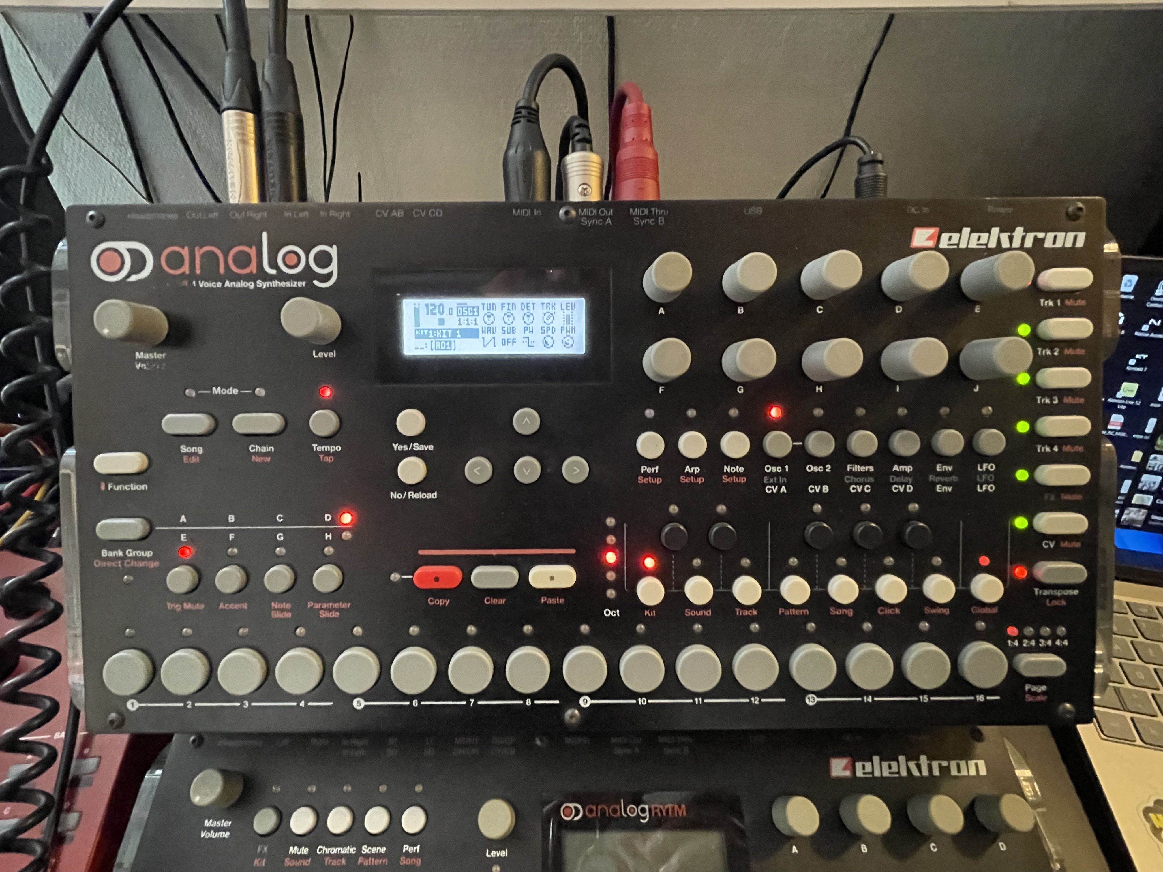 Vends Elektron A4
