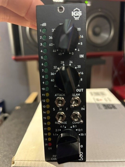 alt 4