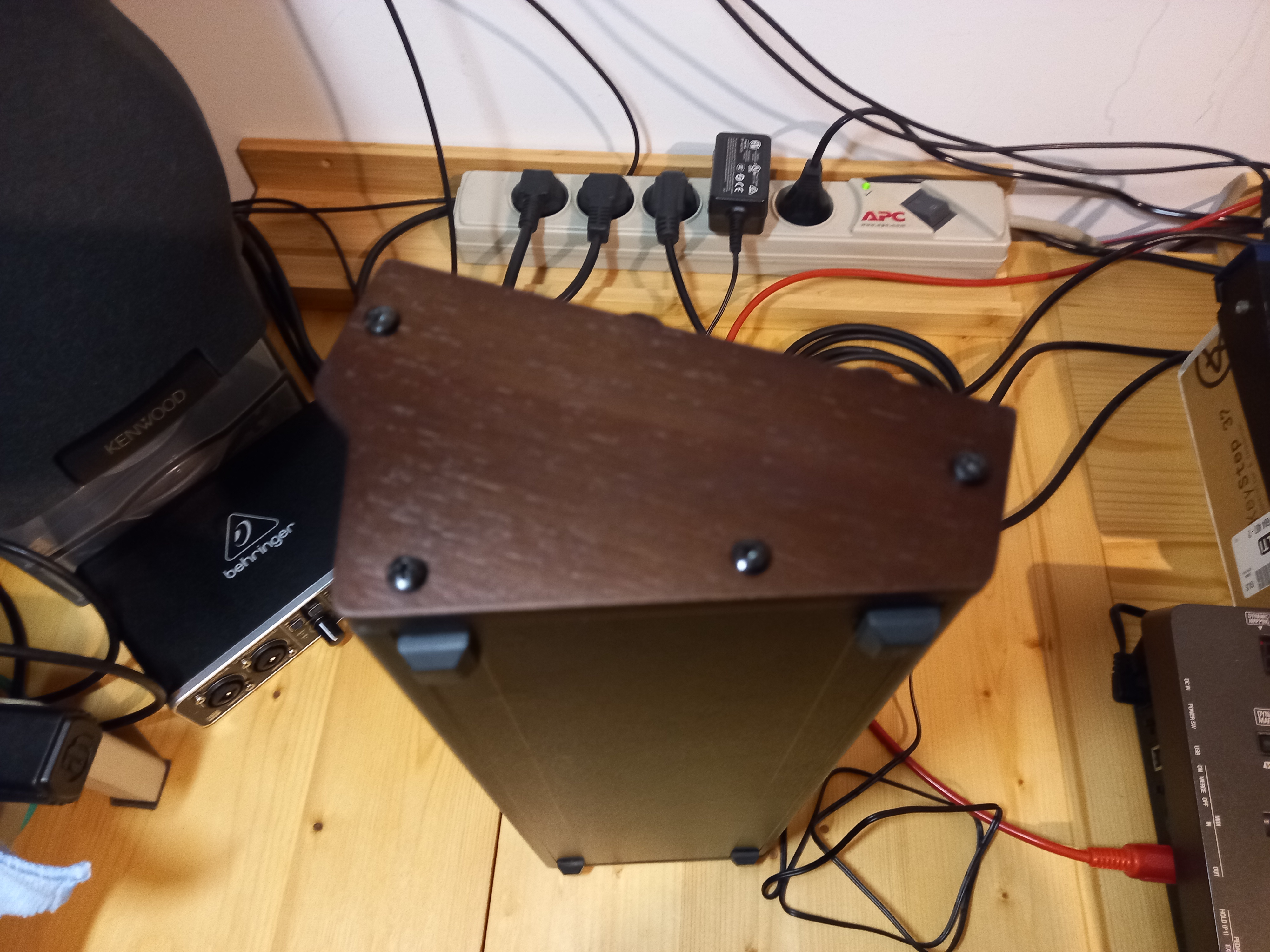 Behringer Wasp Deluxe (28428)