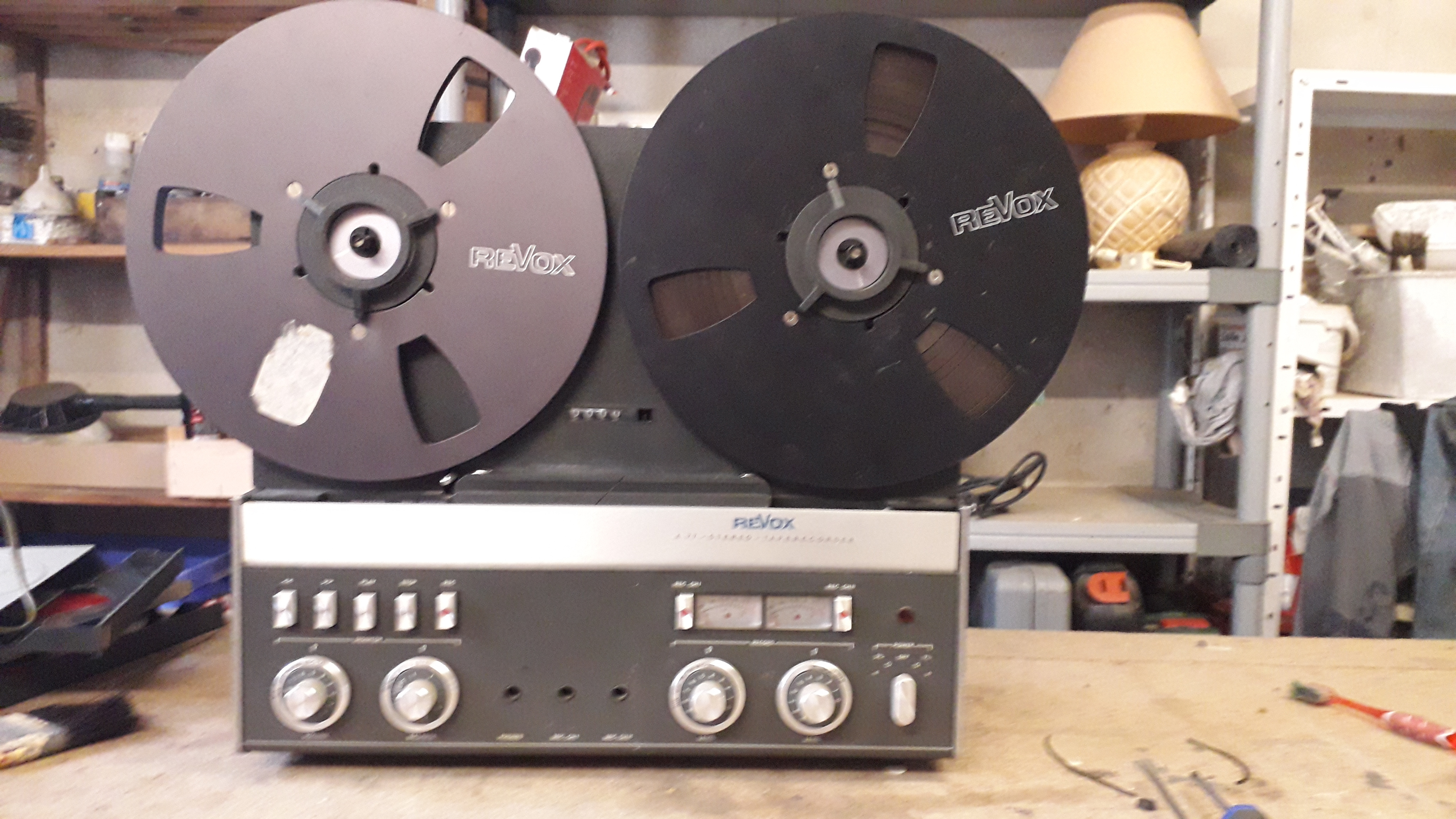 vend Revox A77