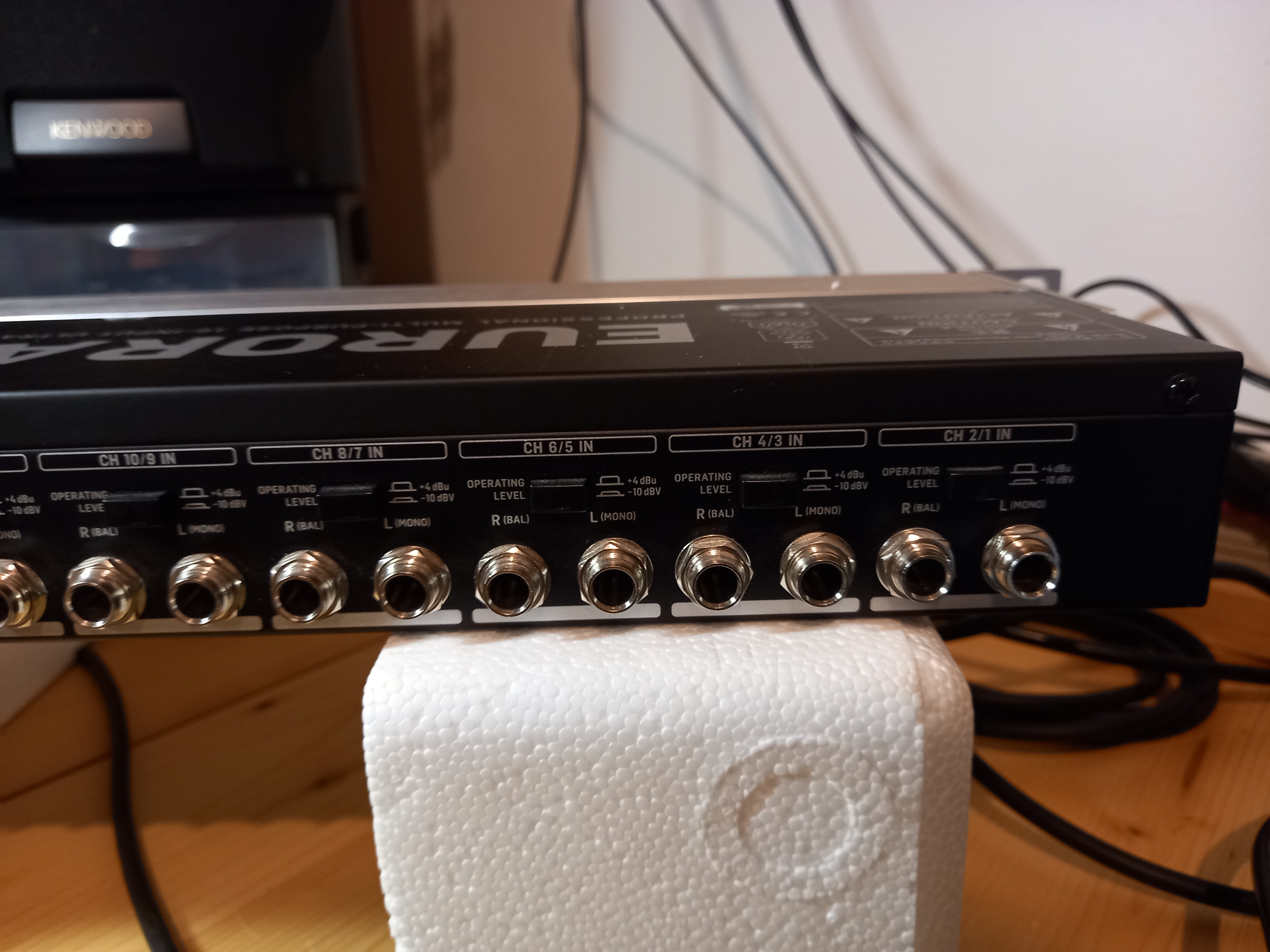 Behringer Eurorack RX1602 V2 (9837)